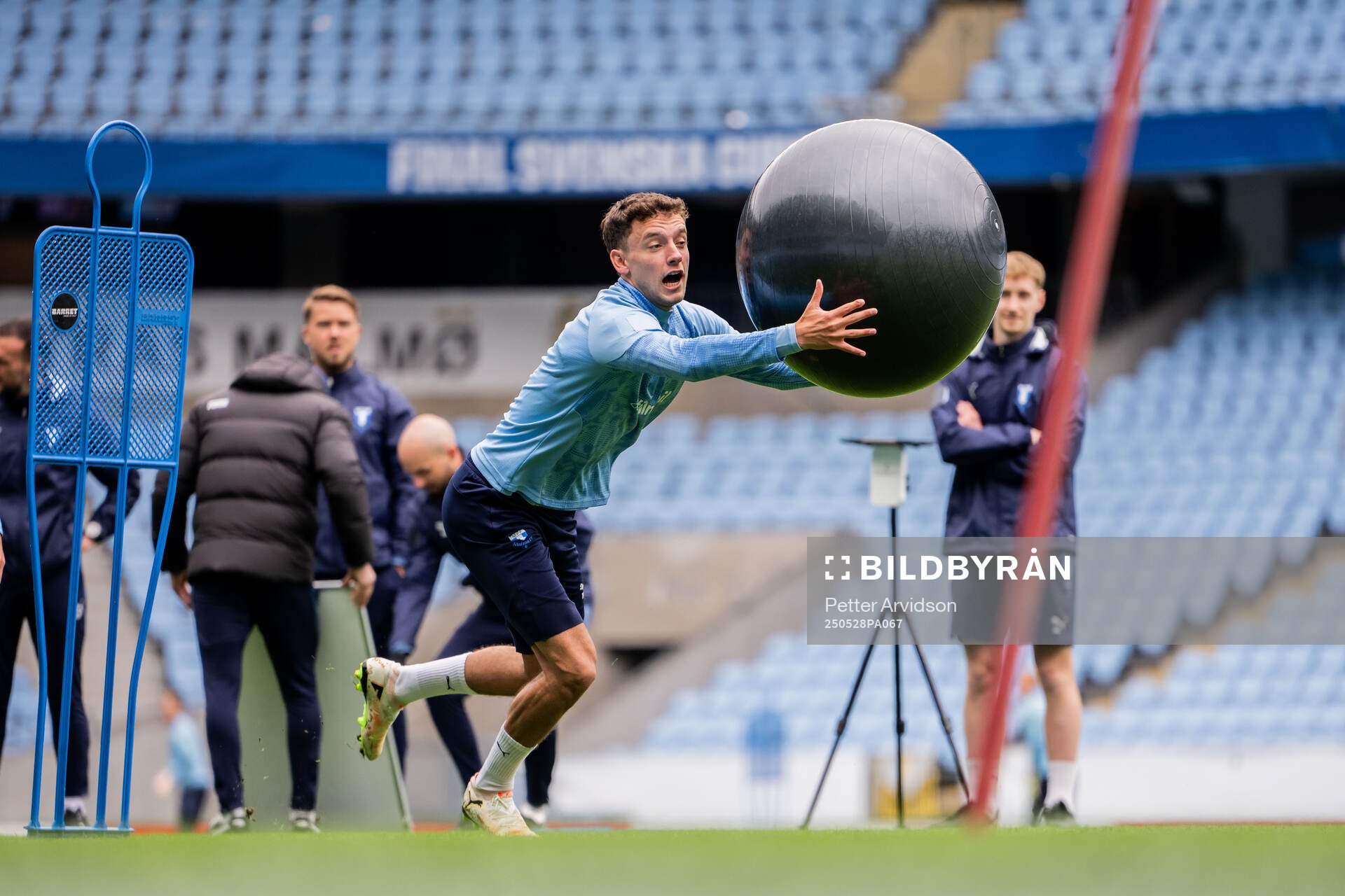 Malmö FFs Colin Rösler under en träning inför finalen i Svenska Cupen den 28 maj 2025 i Malmö. 
