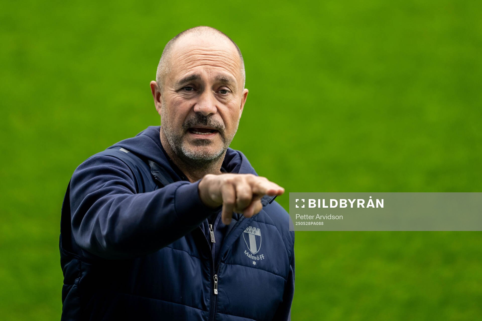 Malmö FFs säkerhetschef Peter Narbe under en träning inför finalen i Svenska Cupen den 28 maj 2025 i Malmö. 