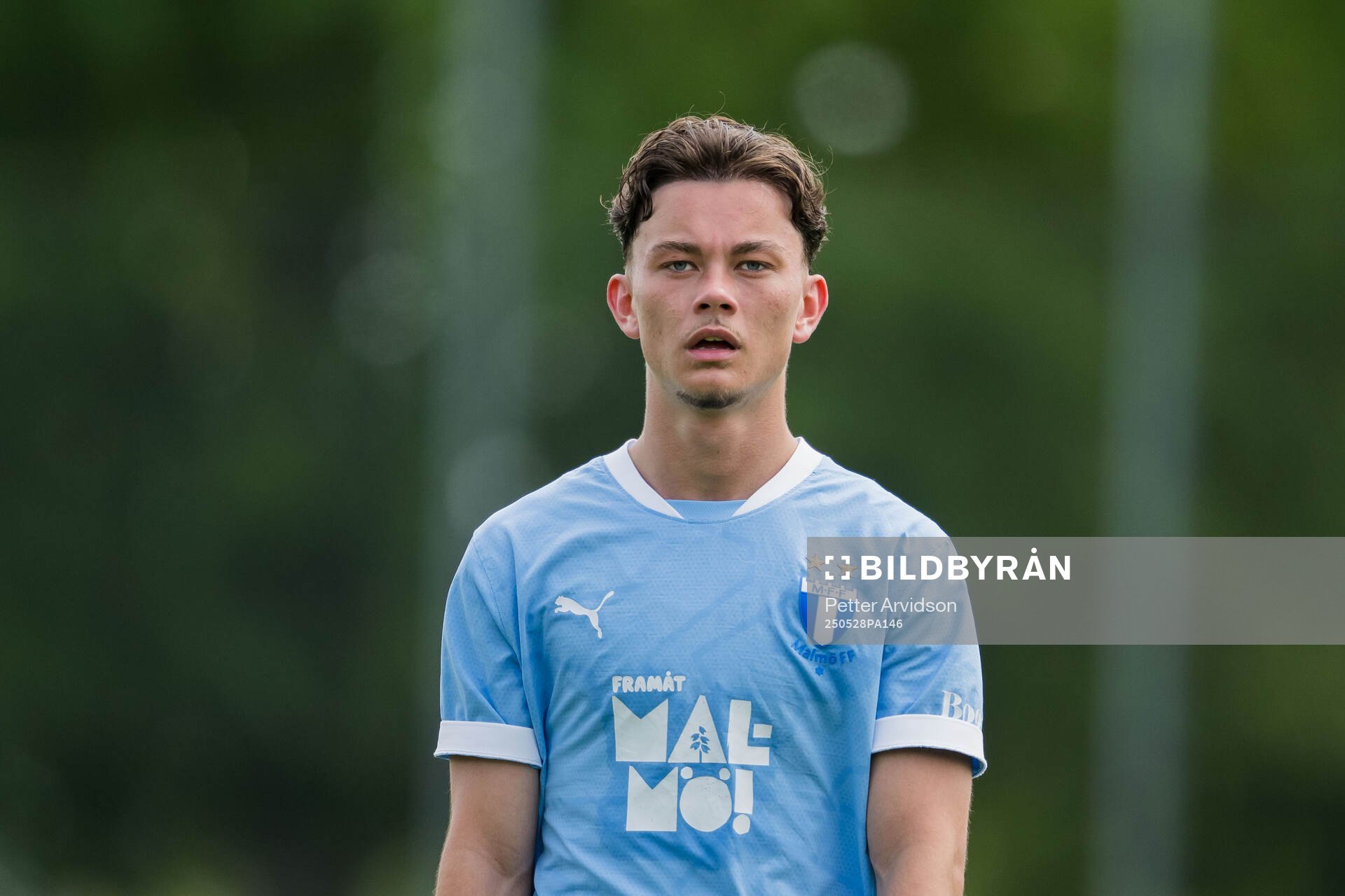 Malmö FFs Linus Larsen under finalen i P19 Ligacupen mellan Malmö FF och Hammarby den 28 maj 2025 i Malmö. 