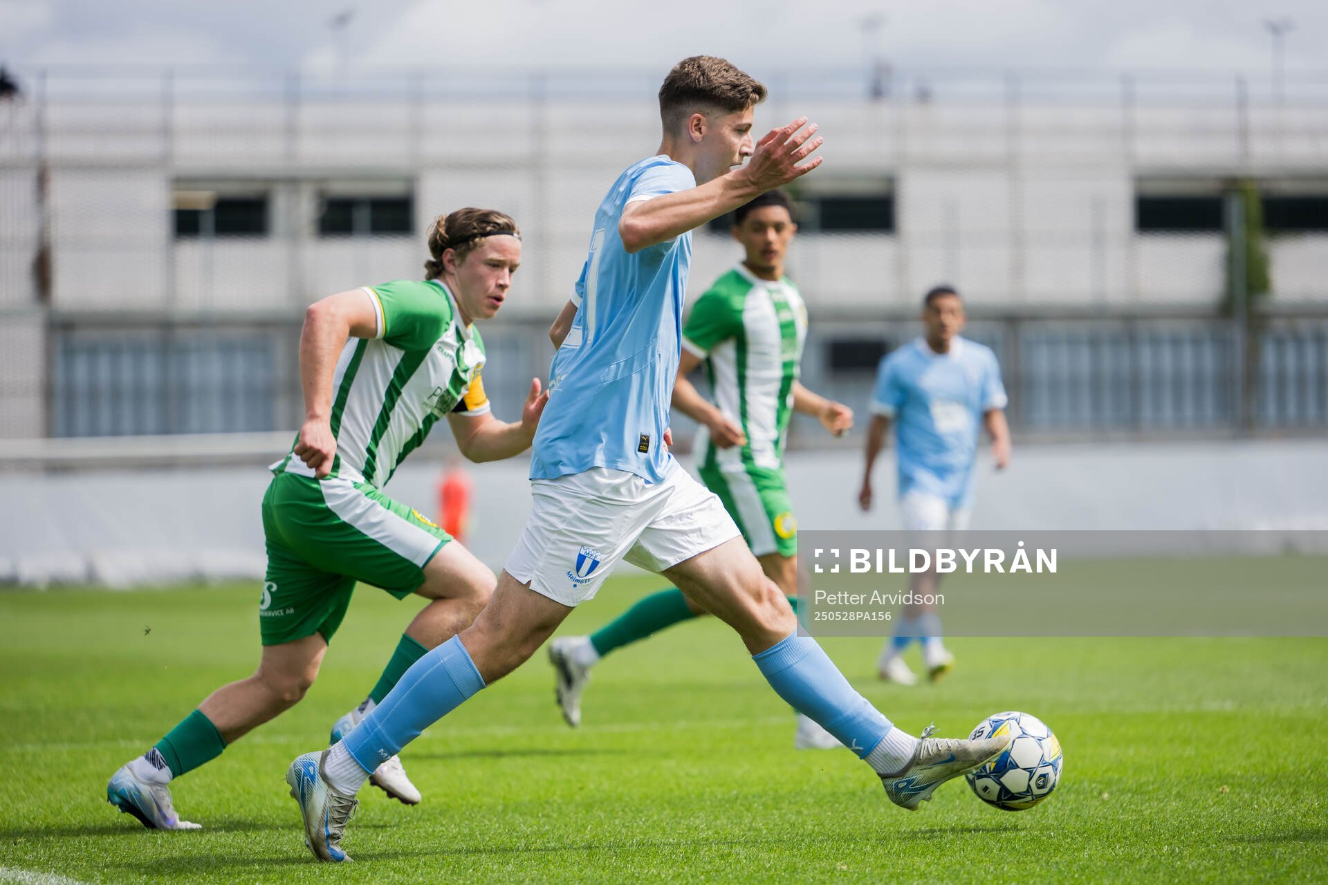 Malmö FFs Medjen Llumnica under finalen i P19 Ligacupen mellan Malmö FF och Hammarby den 28 maj 2025 i Malmö. 