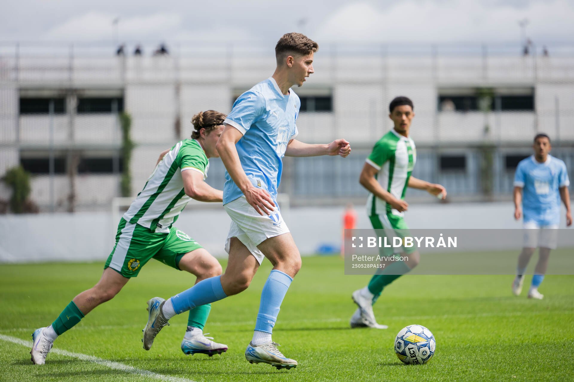 Malmö FFs Medjen Llumnica under finalen i P19 Ligacupen mellan Malmö FF och Hammarby den 28 maj 2025 i Malmö. 