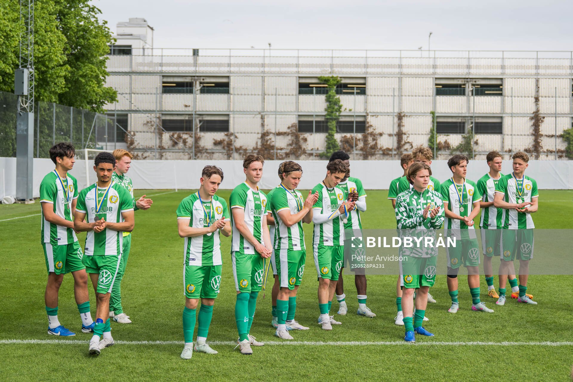Hammarbys spelare deppar efter finalen i P19 Ligacupen mellan Malmö FF och Hammarby den 28 maj 2025 i Malmö. 