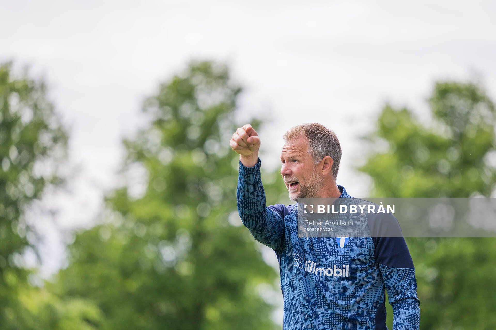 Malmö FFs tränare Magnus Pehrsson under finalen i P19 Ligacupen mellan Malmö FF och Hammarby den 28 maj 2025 i Malmö. 