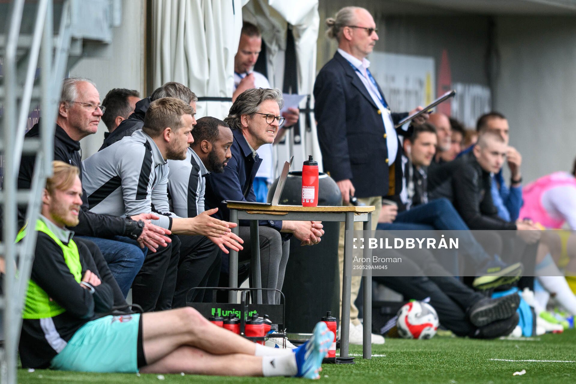 FC Stockholms tränare Rikard Norling under fotbollsmatchen i Ettan norra mellan Gefle och FC Stockholm den 29 maj 2025 i Gävle. 