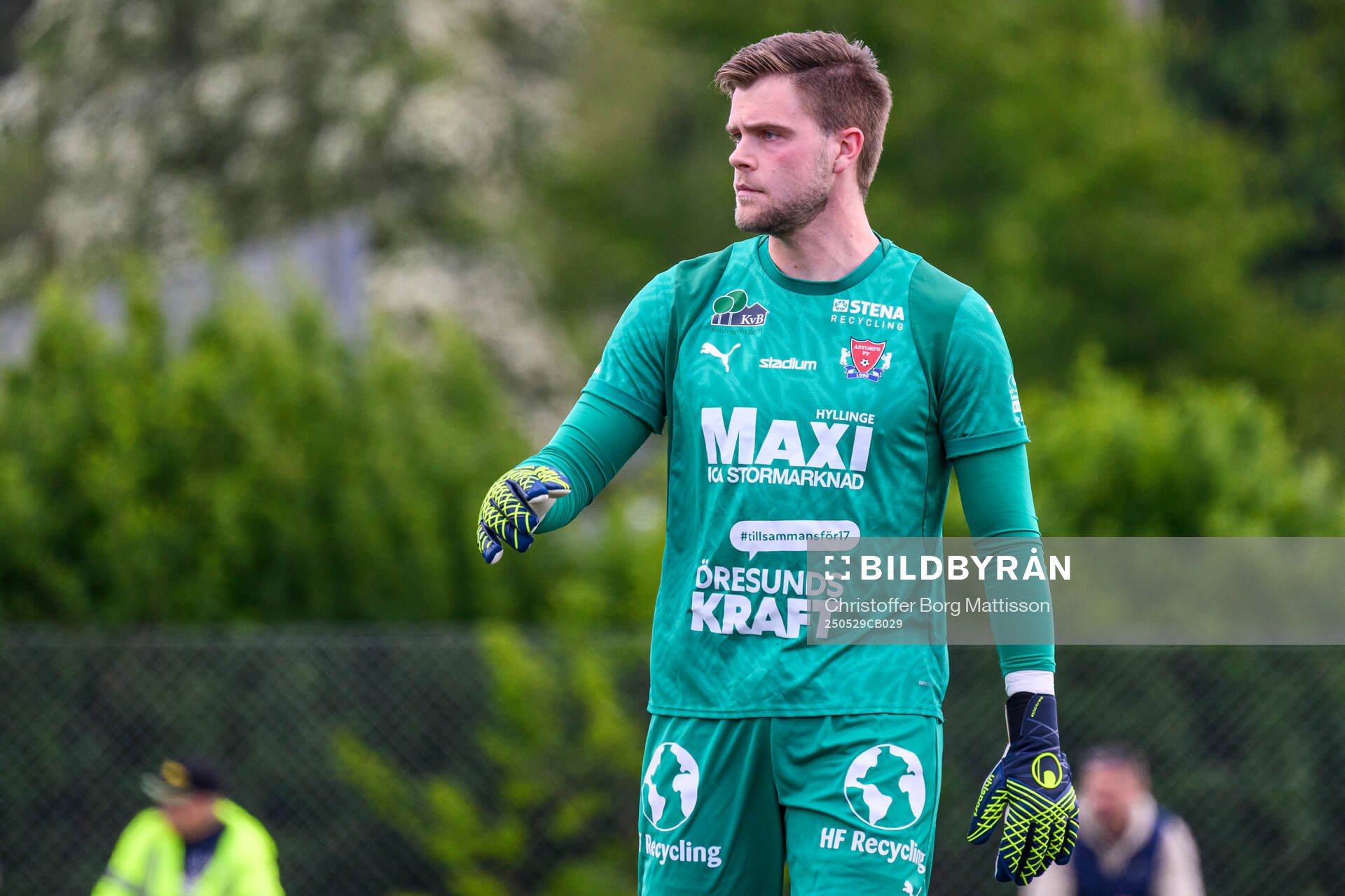 Åstorps målvakt Robin Streifert under fotbollsmatchen i Division 2 Västra Götaland mellan Åstorps FF och Astrio BK den 29 maj 2025 i Åstorp.