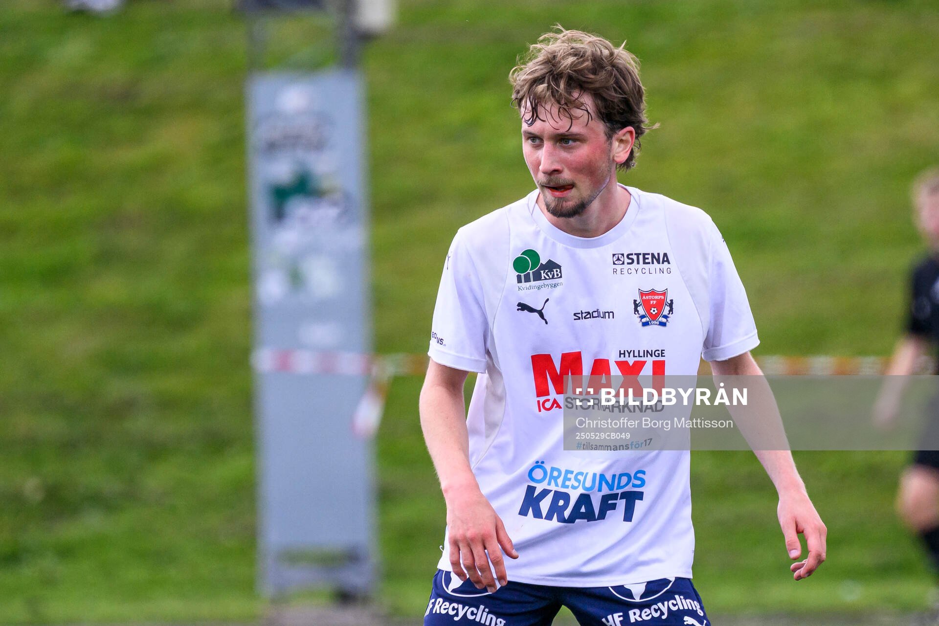 Åstorps Alvin Olsson under fotbollsmatchen i Division 2 Västra Götaland mellan Åstorps FF och Astrio BK den 29 maj 2025 i Åstorp.