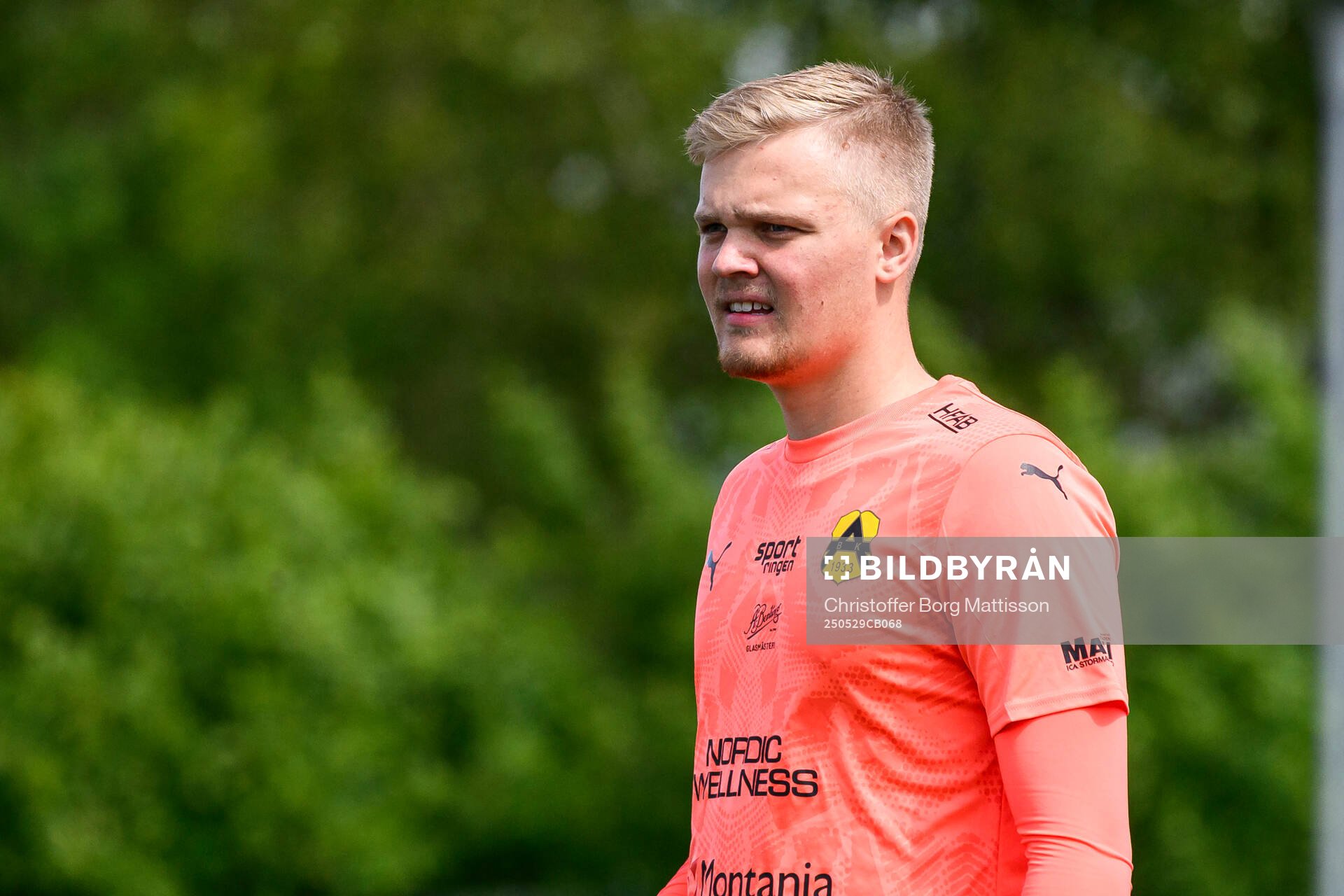 Astrios målvakt Zackarias Nilsson under fotbollsmatchen i Division 2 Västra Götaland mellan Åstorps FF och Astrio BK den 29 maj 2025 i Åstorp.