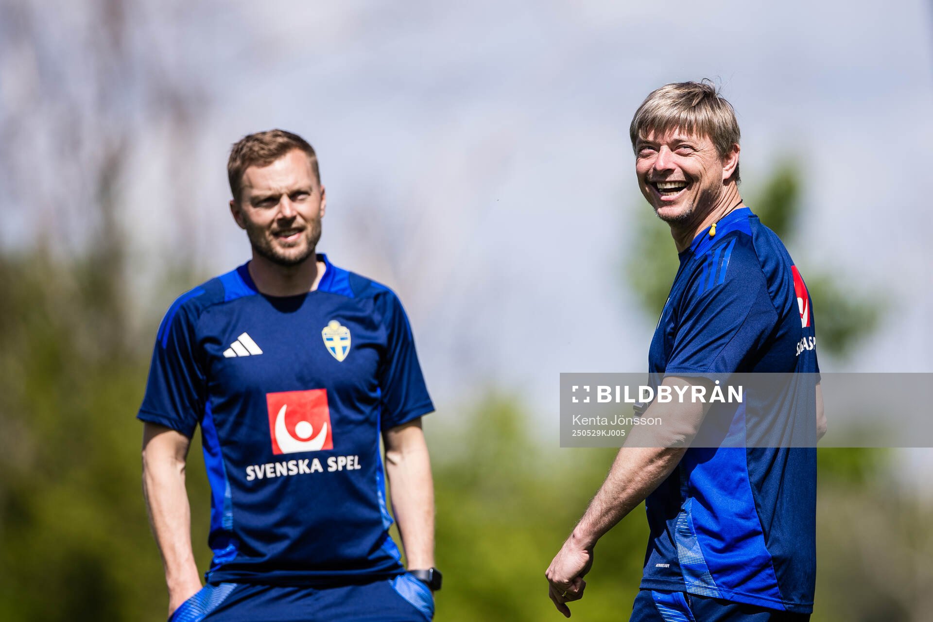 Head coach Jon Dahl Tomasson of the Swedish men's national football team during a training session on May 29, 2025 in Stockholm. 