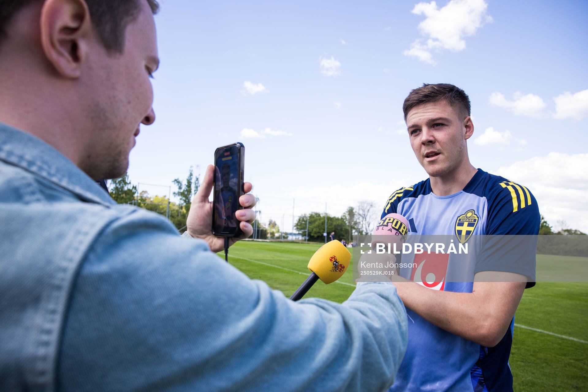Emil Holm of the Swedish men's national football team during a training session on May 29, 2025 in Stockholm. 

