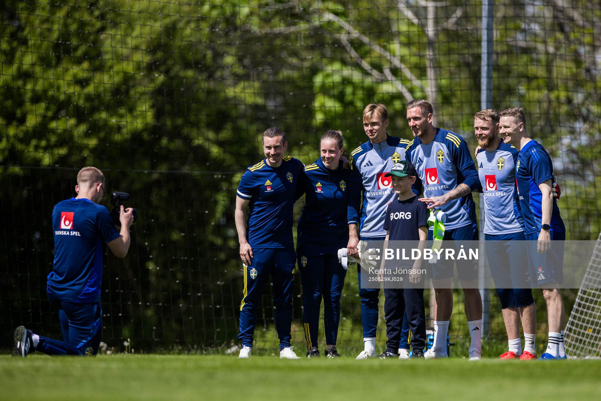 Goalkeepers Andre Picornell, Robin Olsen, Viktor Johansson and goalkeeper coach Maths Elfvendahl of the Swedish men's national football team during a training session on May 29, 2025 in Stockholm.