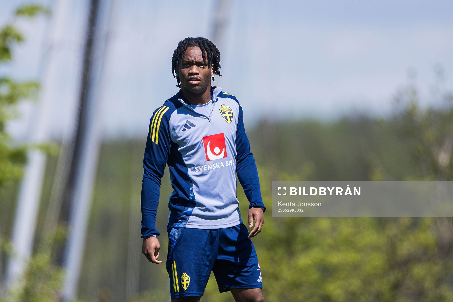 Jeremy Agbonifo of the Swedish men's national football team during a training session on May 29, 2025 in Stockholm. 