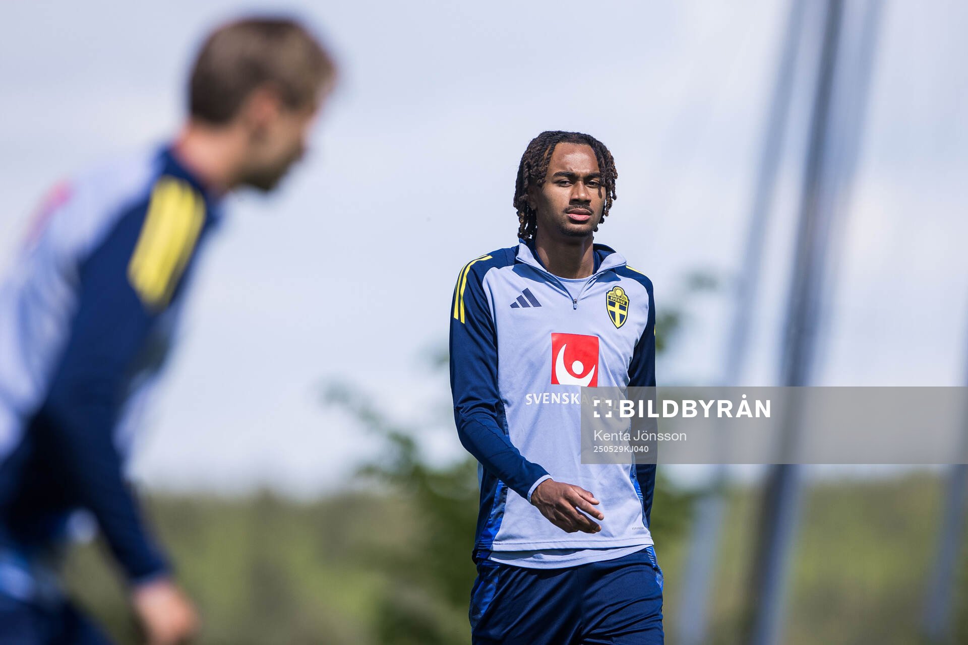 Jonah Kusi Asare of the Swedish men's national football team during a training session on May 29, 2025 in Stockholm. 