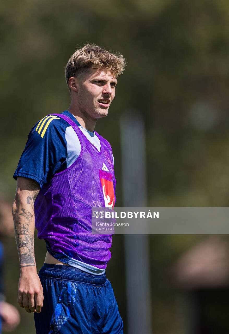 Lukas Björklund of the Swedish men's national football team during a training session on May 29, 2025 in Stockholm. 