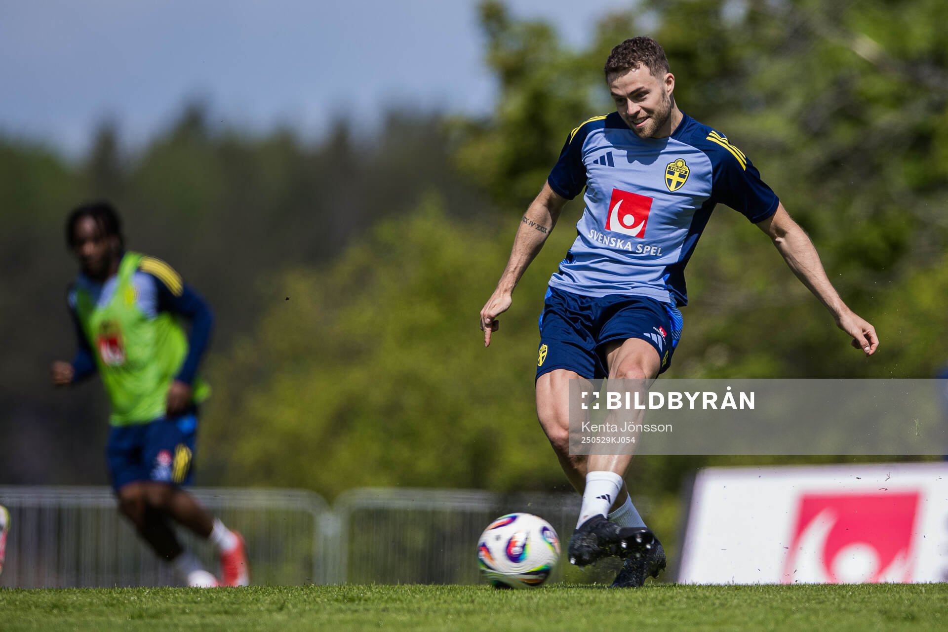 Gabriel Gudmundsson of the Swedish men's national football team during a training session on May 29, 2025 in Stockholm. 