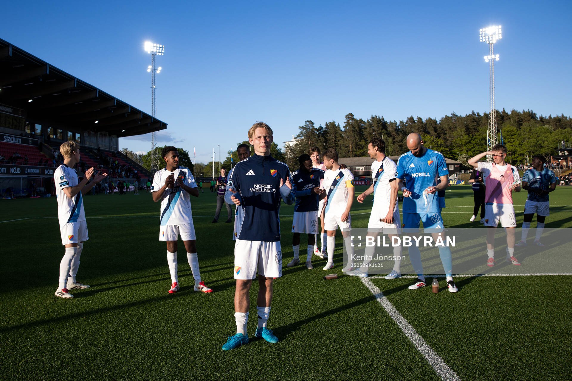 Djurgårdens Tobias Gulliksen jublar efter fotbollsmatchen i Allsvenskan mellan Brommapojkarna och Djurgården den 29 maj 2025 i Stockholm.