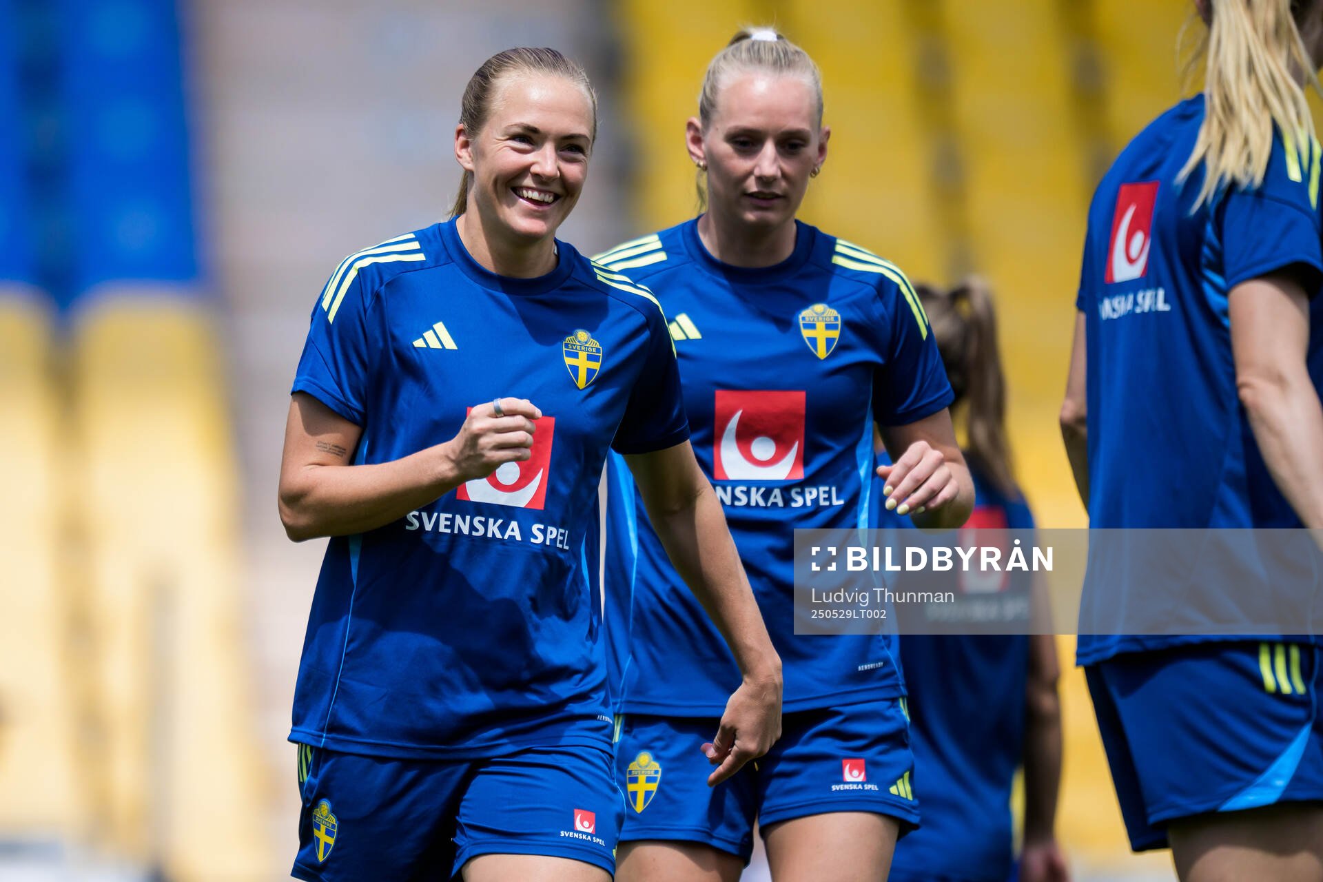 Magdalena Eriksson and Stina Blackstenius of the Swedish women’s national football team during a training session on May 29, 2025 in Parma. 