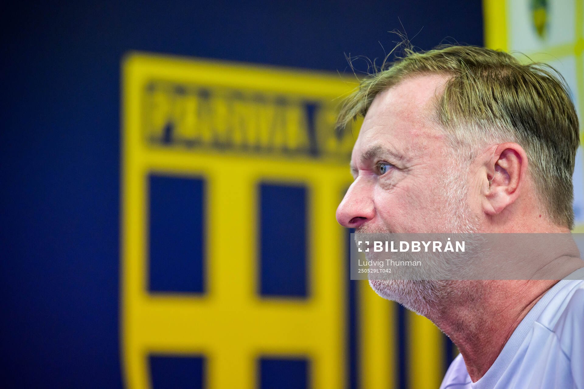 Head coach Peter Gerhardsson of the Swedish women’s national football team is interviewed by the media after a training session on May 29, 2025 in Parma.