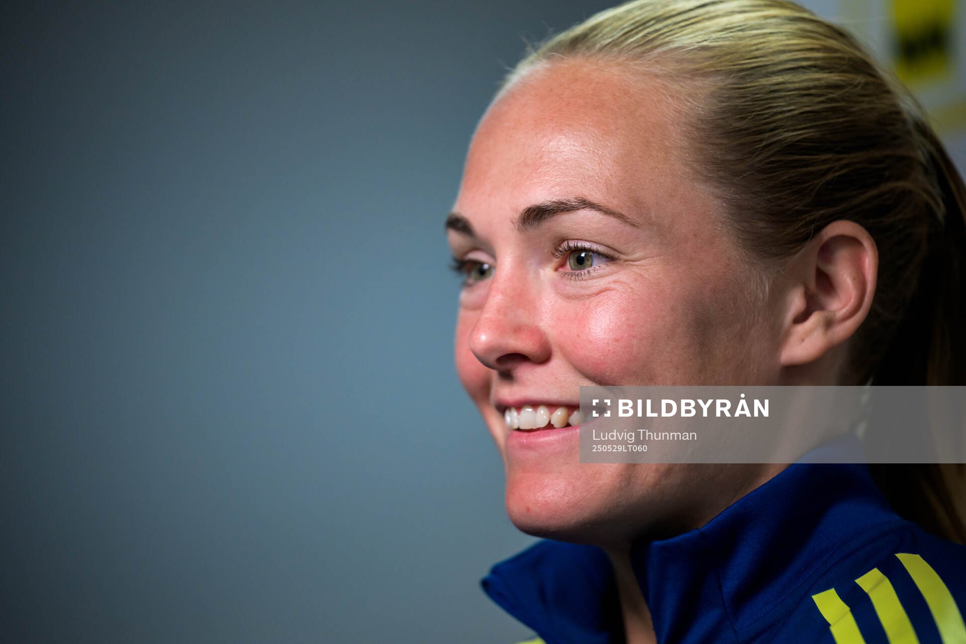 Magdalena Eriksson of the Swedish women’s national football team is interviewed by the media after a training session on May 29, 2025 in Parma. 
