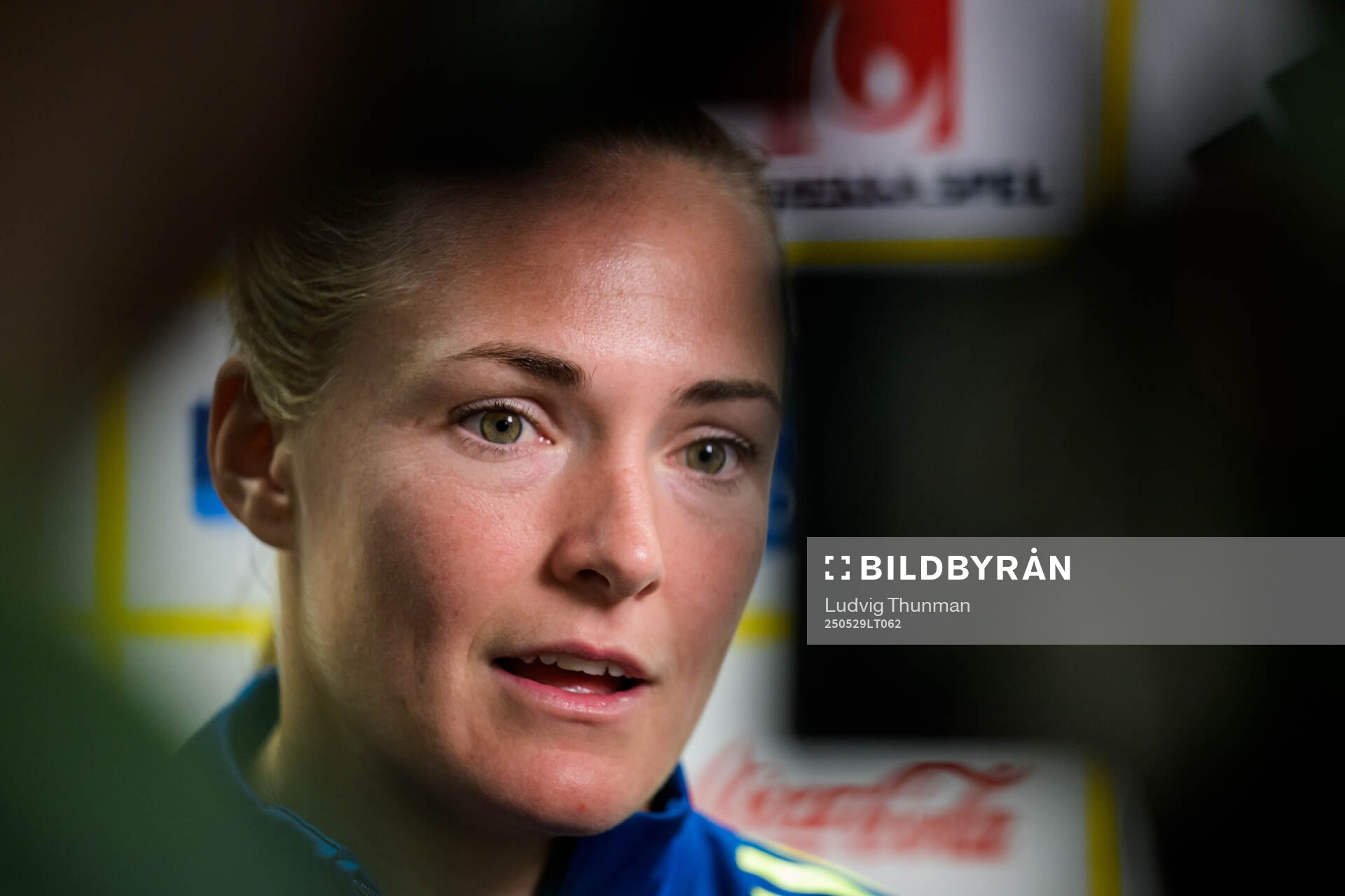 Magdalena Eriksson of the Swedish women’s national football team is interviewed by the media after a training session on May 29, 2025 in Parma. 