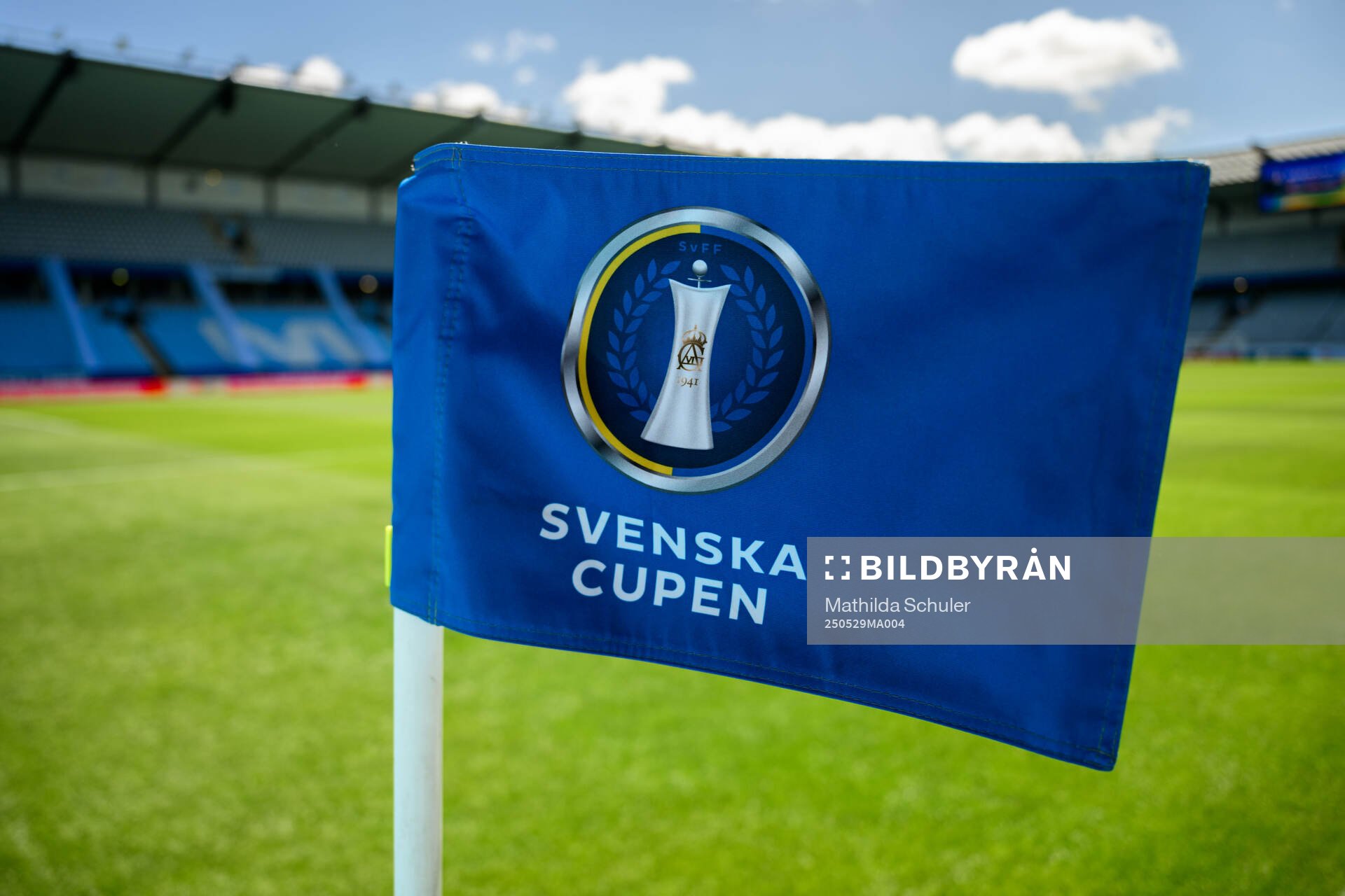 Svenska cupens logotyp på en hörnflagga inför finalen i Svenska Cupen mellan Malmö FF och Häcken den 29 maj 2025 i Malmö. 