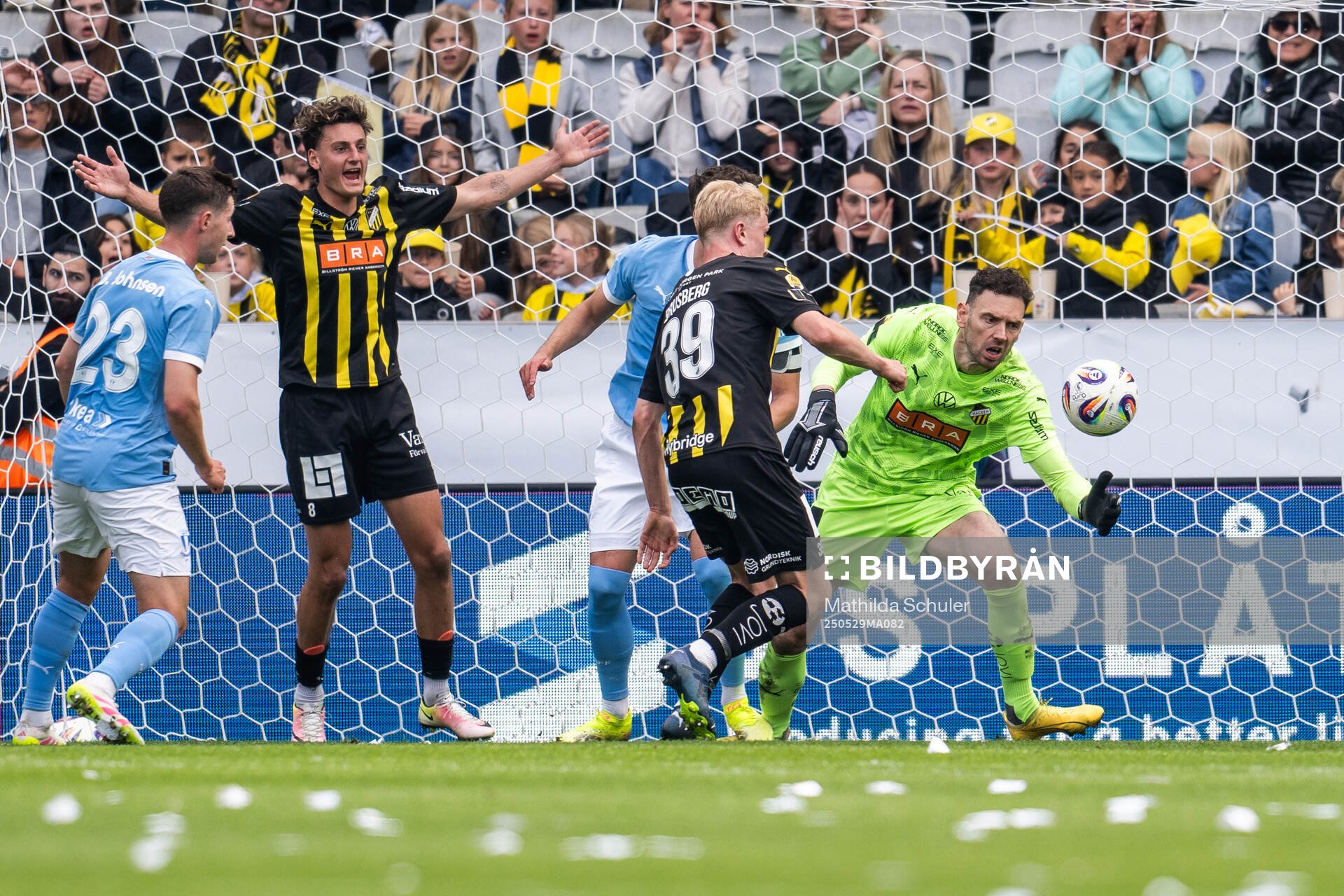 Häckens målvakt Etrit Berisha under finalen i Svenska Cupen mellan Malmö FF och Häcken den 29 maj 2025 i Malmö. 