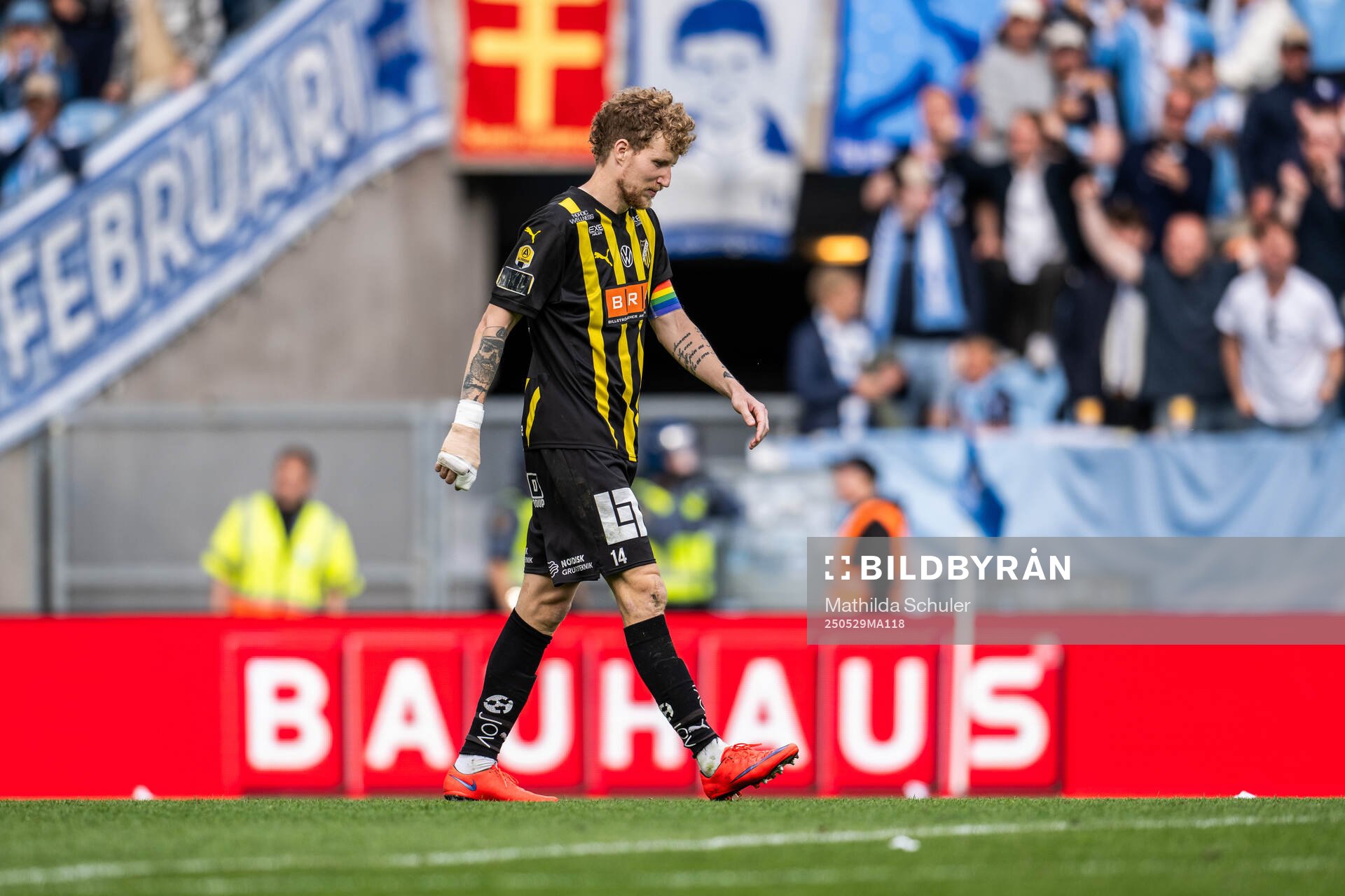 Häckens Simon Gustafson deppar