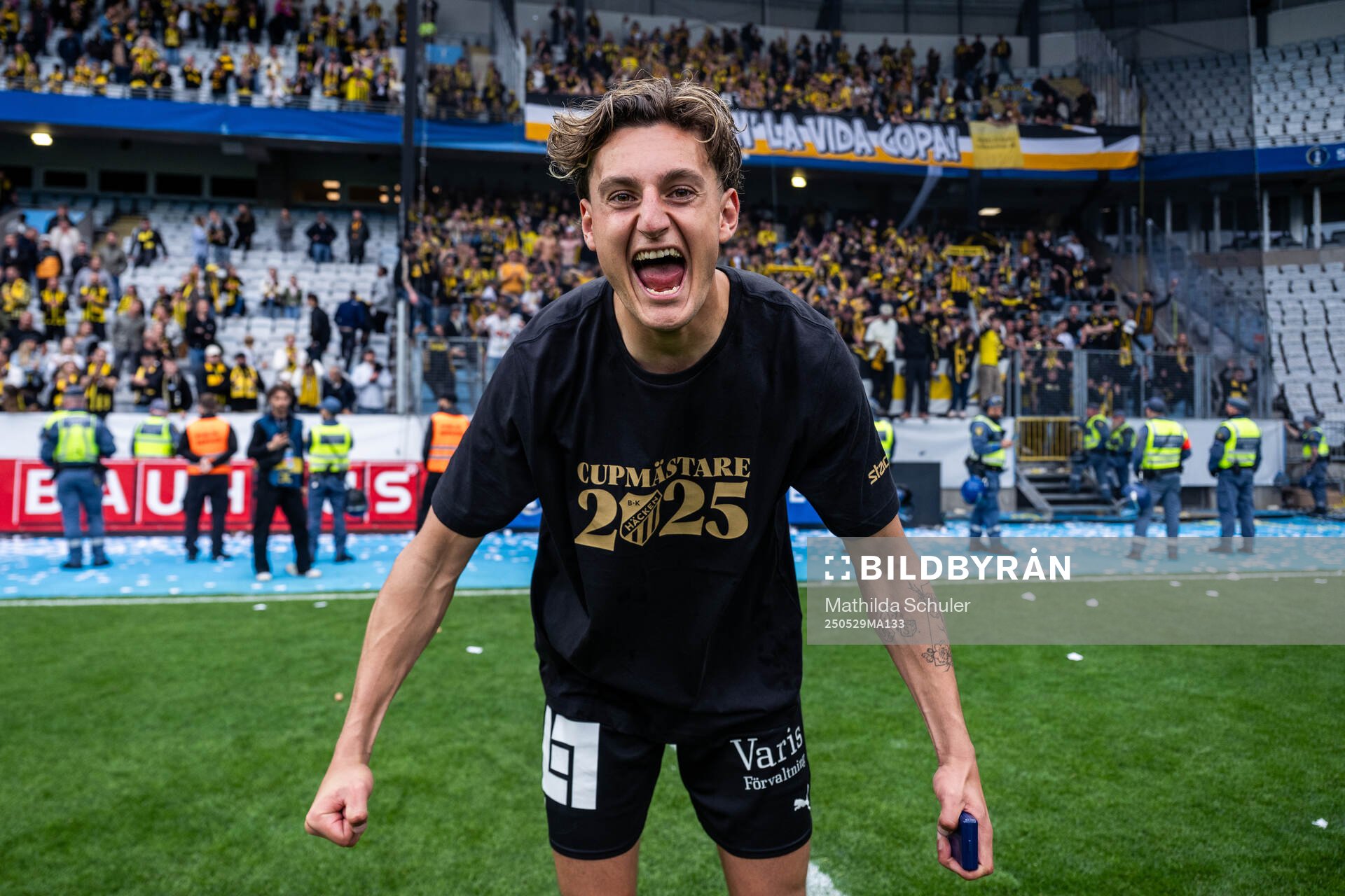Häckens Silas Andersen jublar efter finalen i Svenska Cupen mellan Malmö FF och Häcken den 29 maj 2025 i Malmö. 