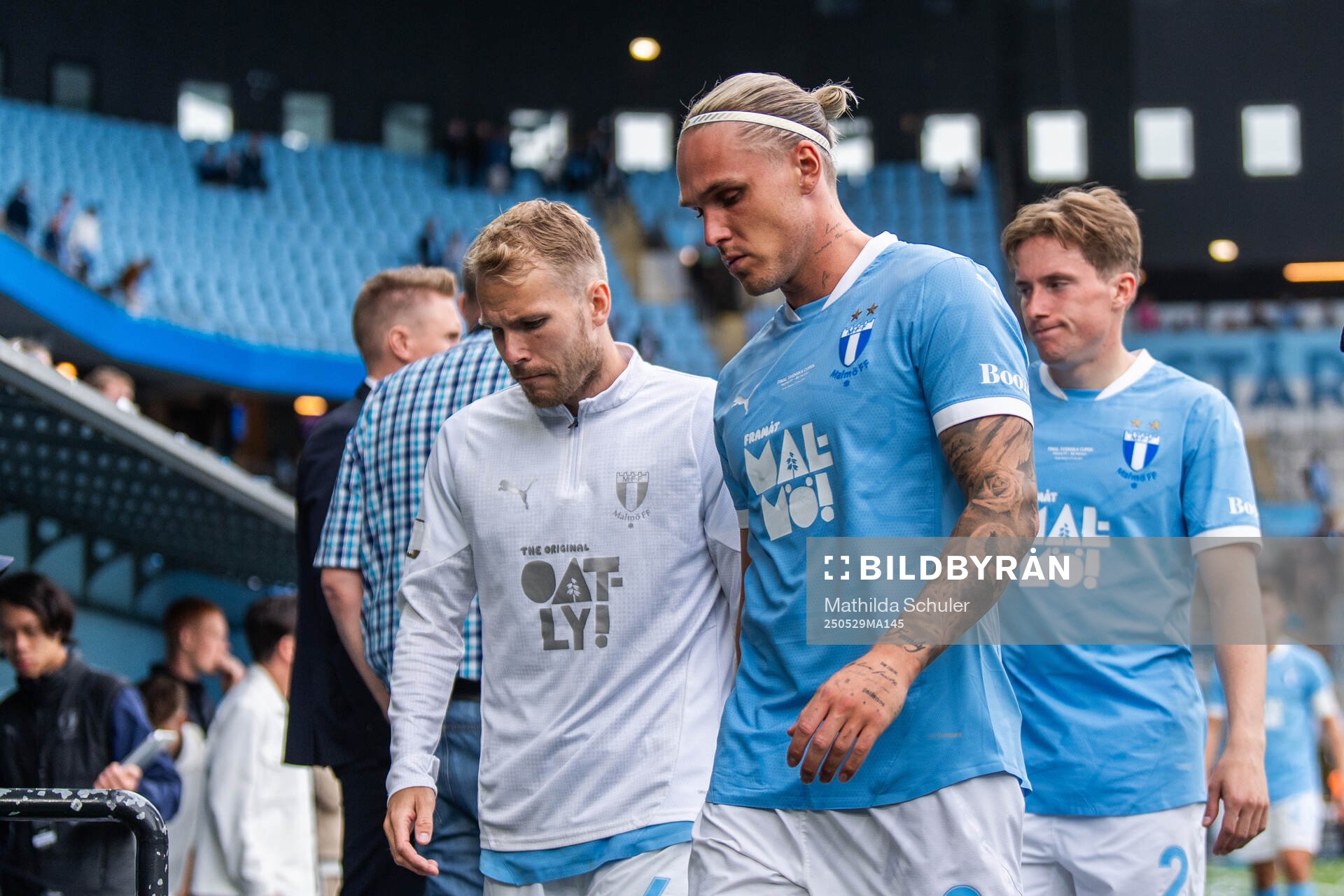 Malmö FFs Oscar Lewicki och Arnor Sigurdsson deppar