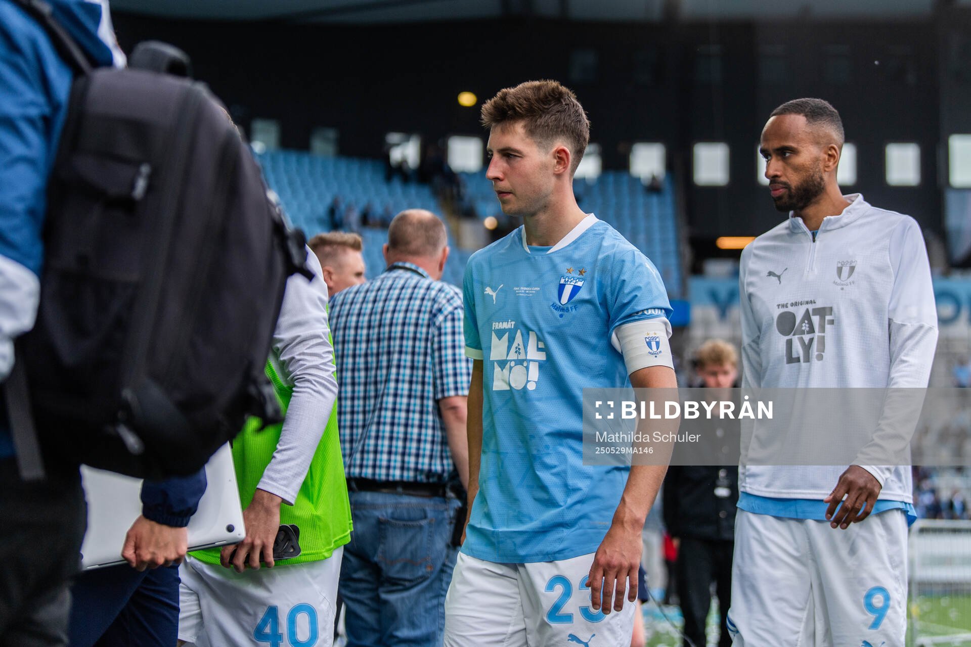 Malmö FFs Lasse Berg Johnsen och Isaac Thelin deppar