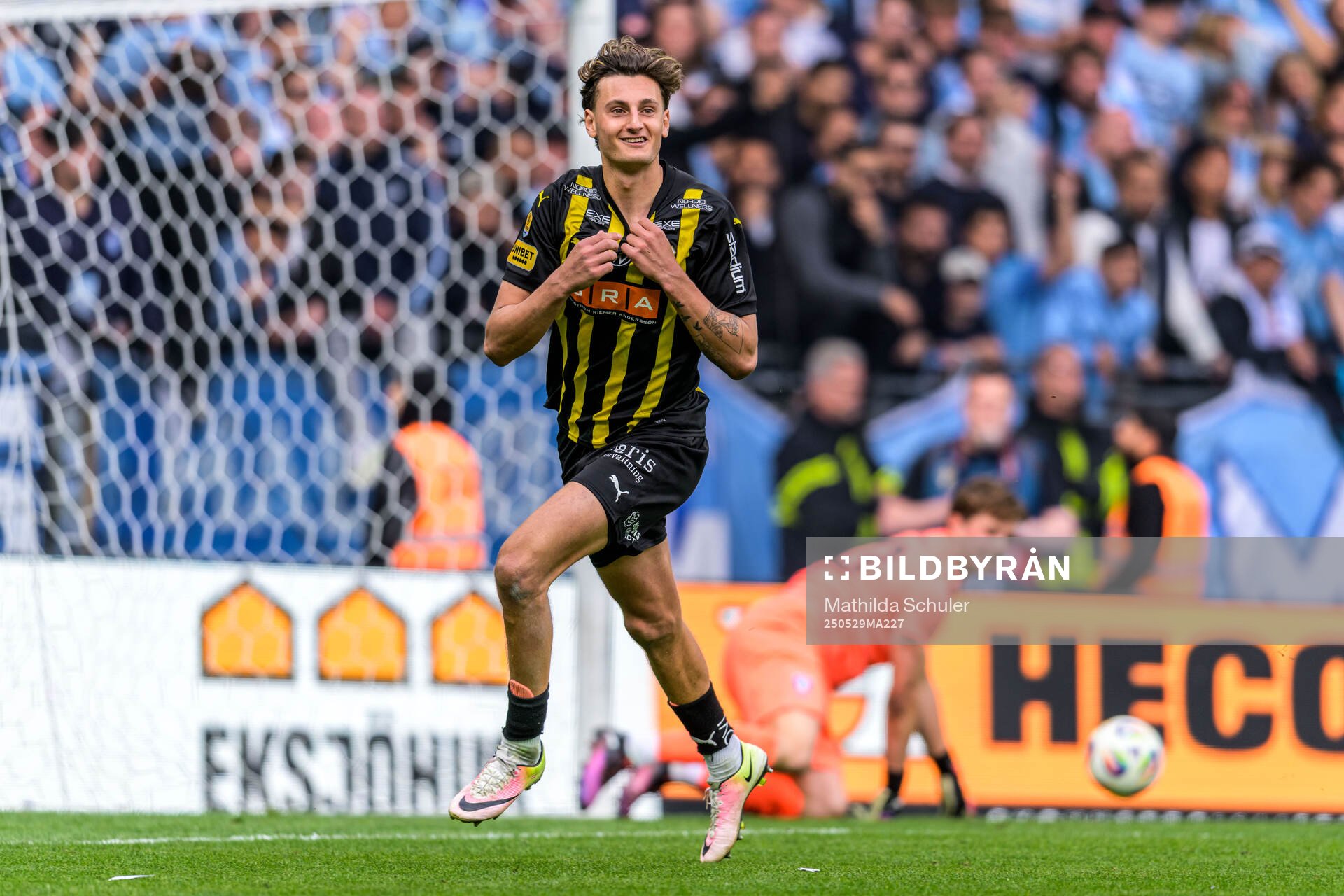 Häckens Silas Andersen jublar efter finalen i Svenska Cupen mellan Malmö FF och Häcken den 29 maj 2025 i Malmö. 