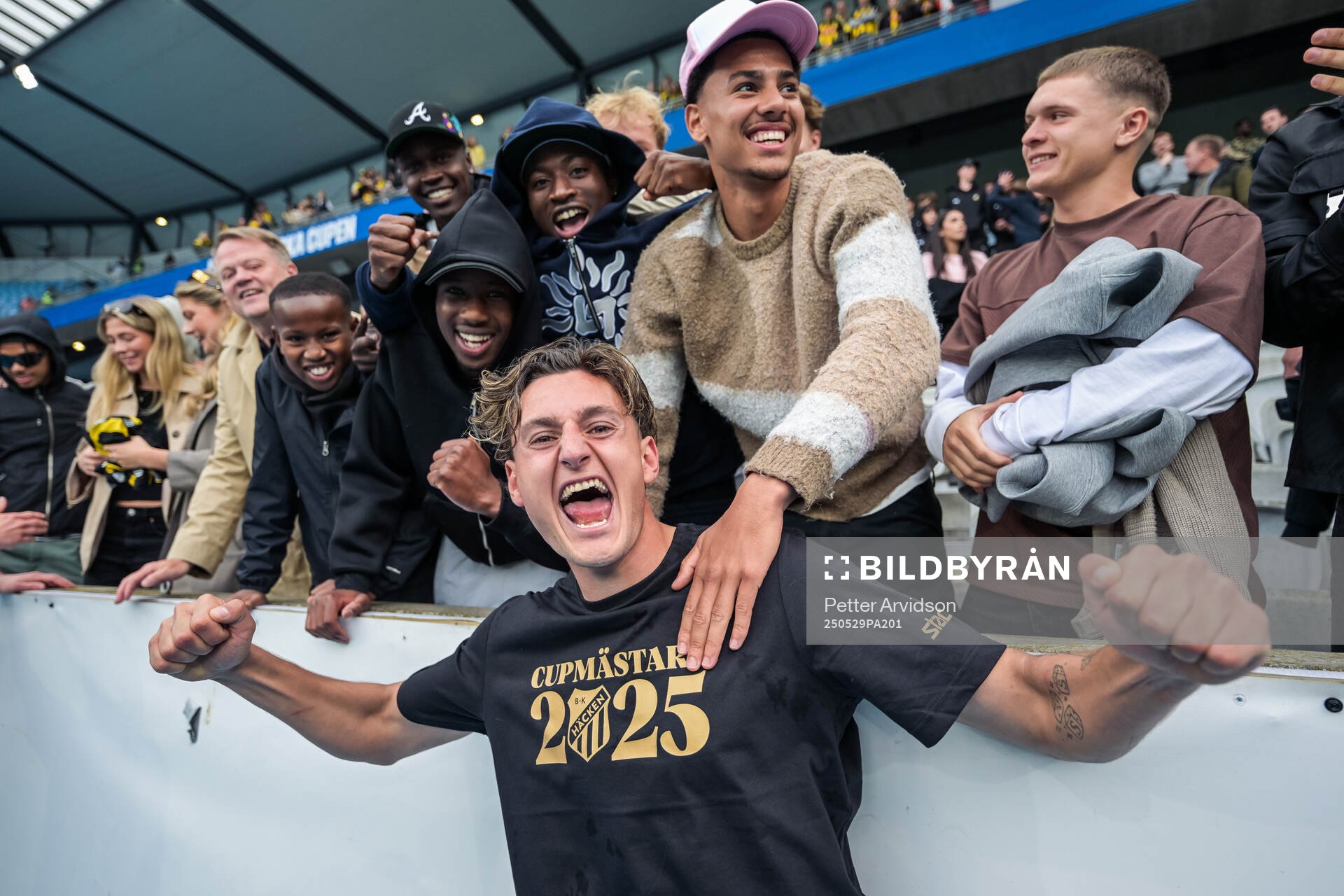 Häckens Silas Andersen jublar efter finalen i Svenska Cupen mellan Malmö FF och Häcken den 29 maj 2025 i Malmö. 