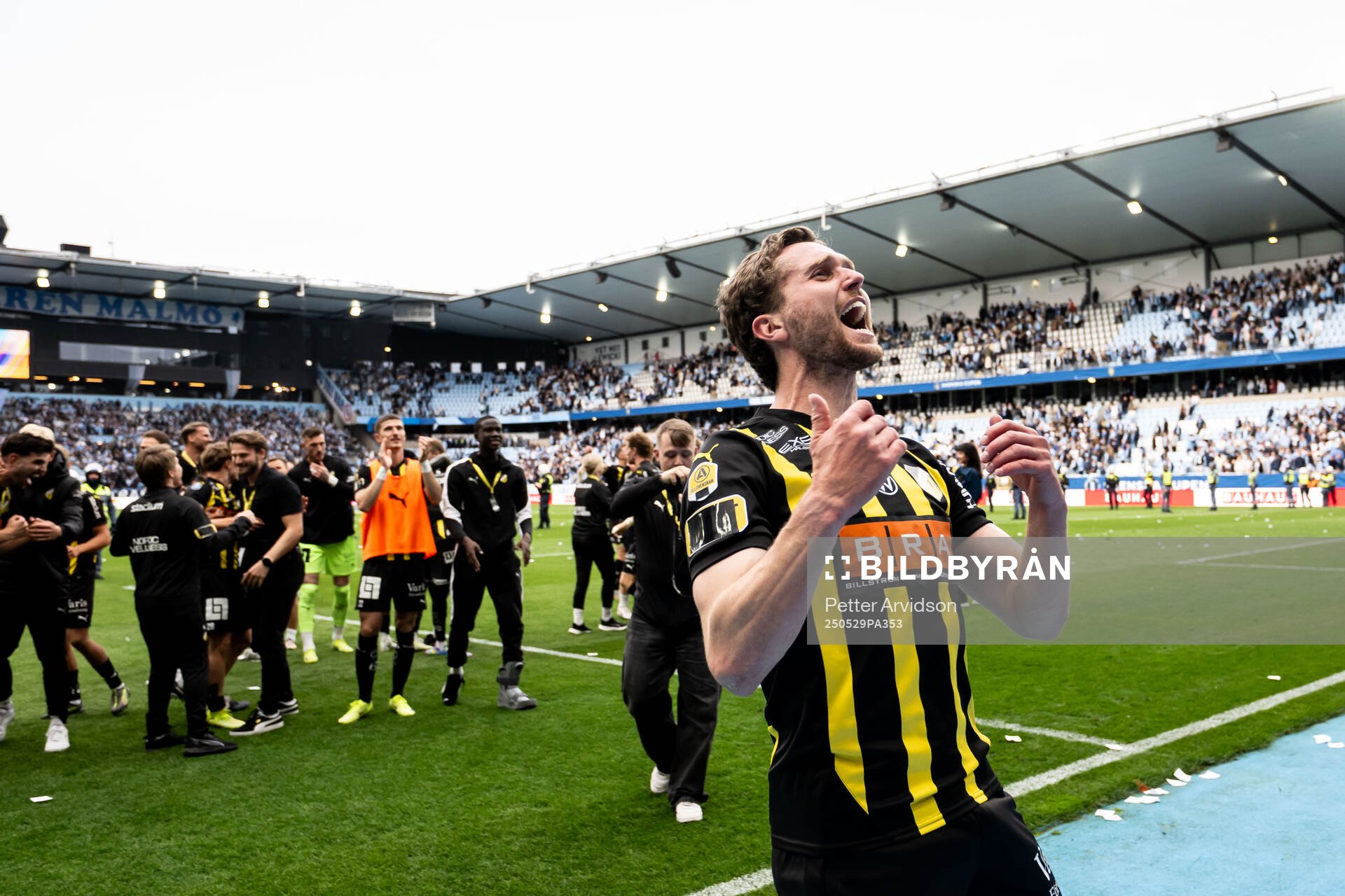 Häckens Adam Lundkvist jublar efter finalen i Svenska Cupen mellan Malmö FF och Häcken den 29 maj 2025 i Malmö. 