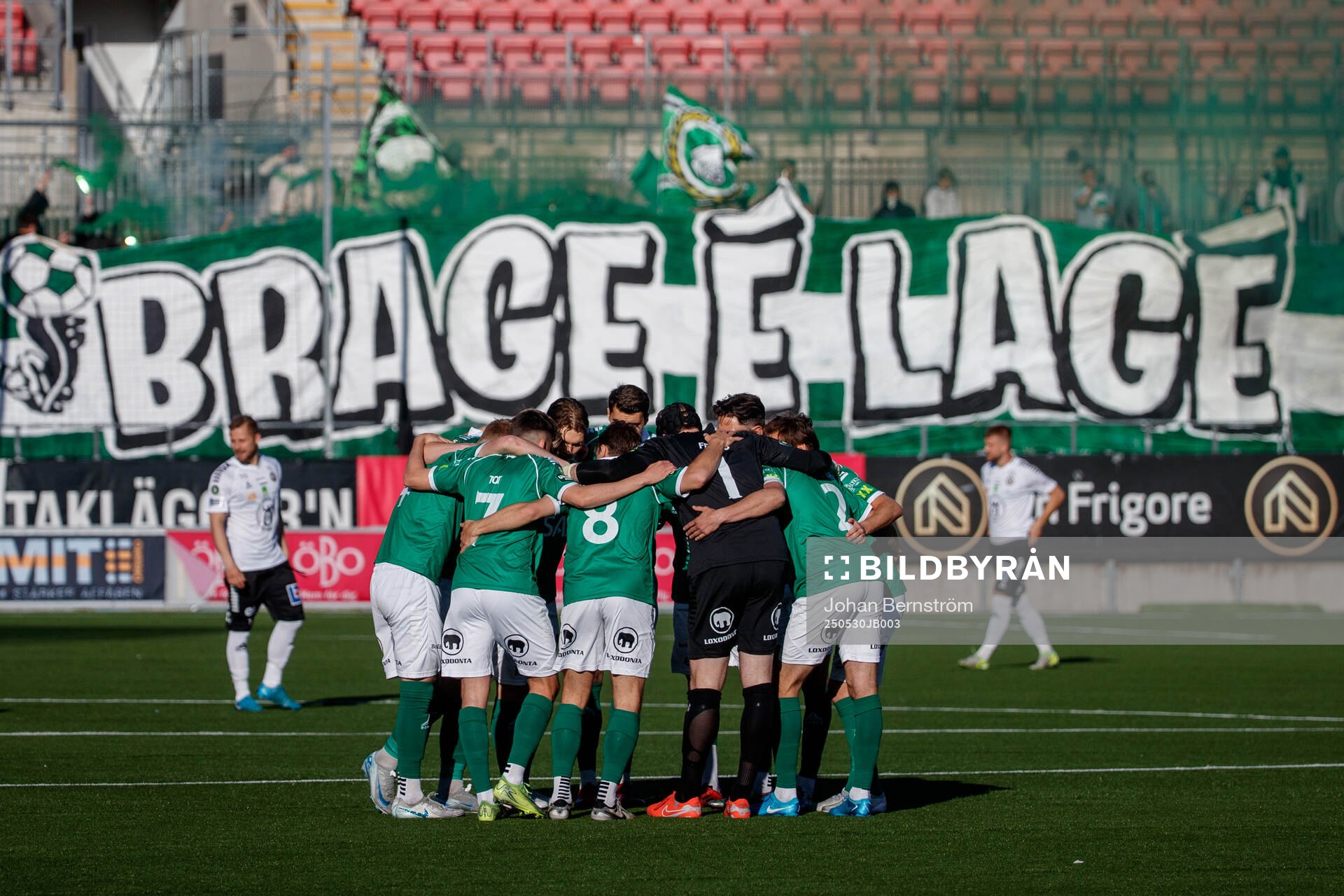 Brages spelare och supportrar