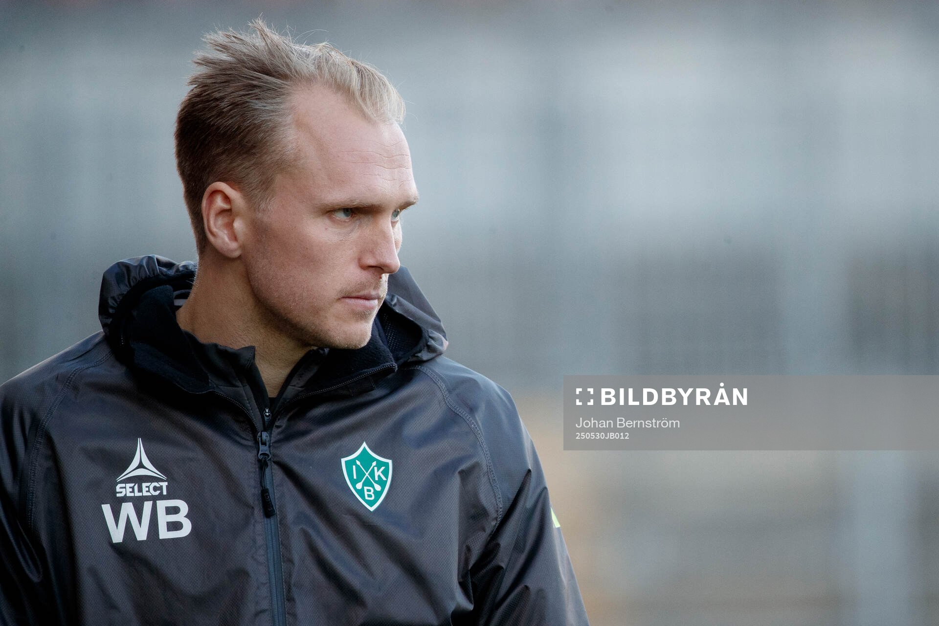 Brages tränare William Bergendahl under fotbollsmatchen i Superettan mellan Örebro och Brage den 30 maj 2025 i Örebro. 