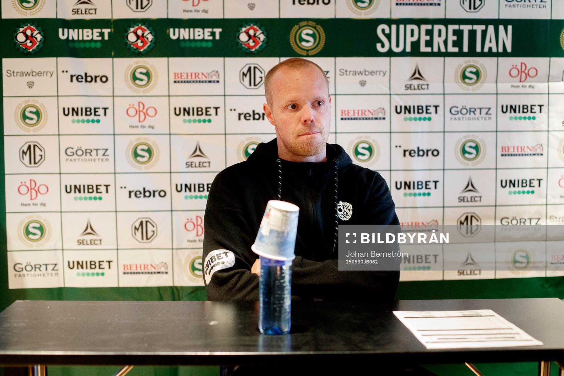 Örebros huvudtränare Patrik Haginge under presskonferansen efter fotbollsmatchen i Superettan mellan Örebro och Brage den 30 maj 2025 i Örebro.