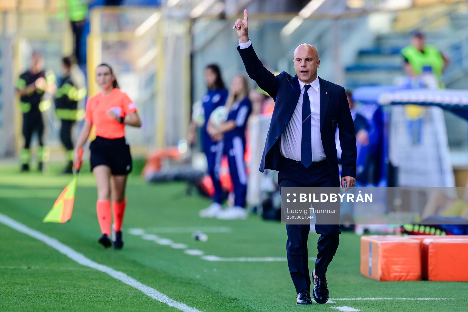 Head coach Andrea Soncin of Italy during the Women's Nations League football match between Italy and Sweden on May 30, 2025 in Parma.