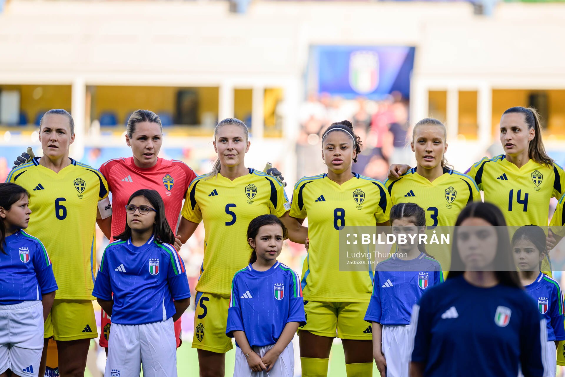 Magdalena Eriksson , goalkeeper Jennifer Falk , Amanda Nildén , Felicia Schröder, Smilla Holmberg and Nathalie Björn of Sweden ahead of the Women's Nations League football match between Italy and Sweden on May 30, 2025 in Parma. 