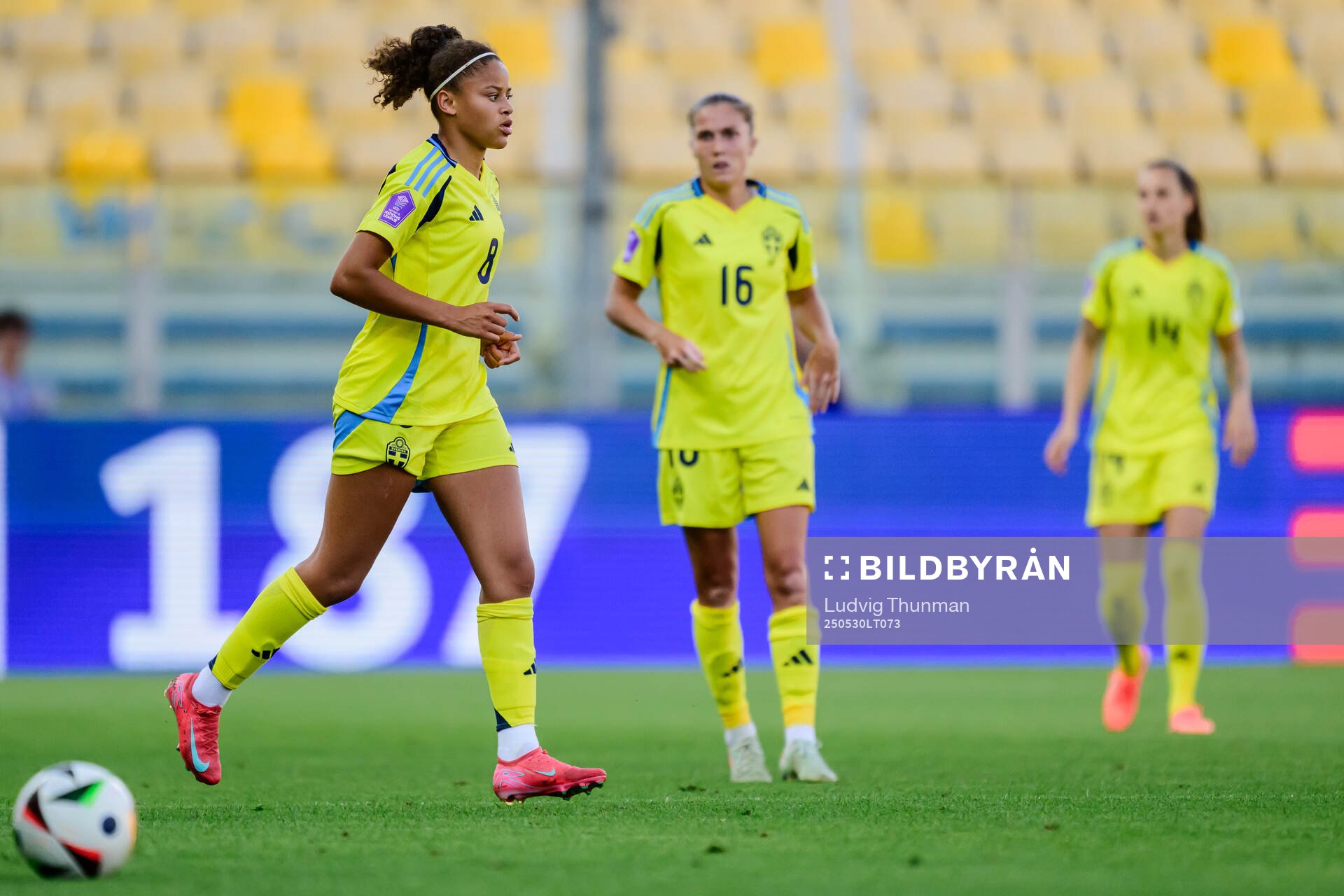 Felicia Schröder , Filippa Angeldahl and Nathalie Björn of Sweden during the Women's Nations League football match between Italy and Sweden on May 30, 2025 in Parma. 