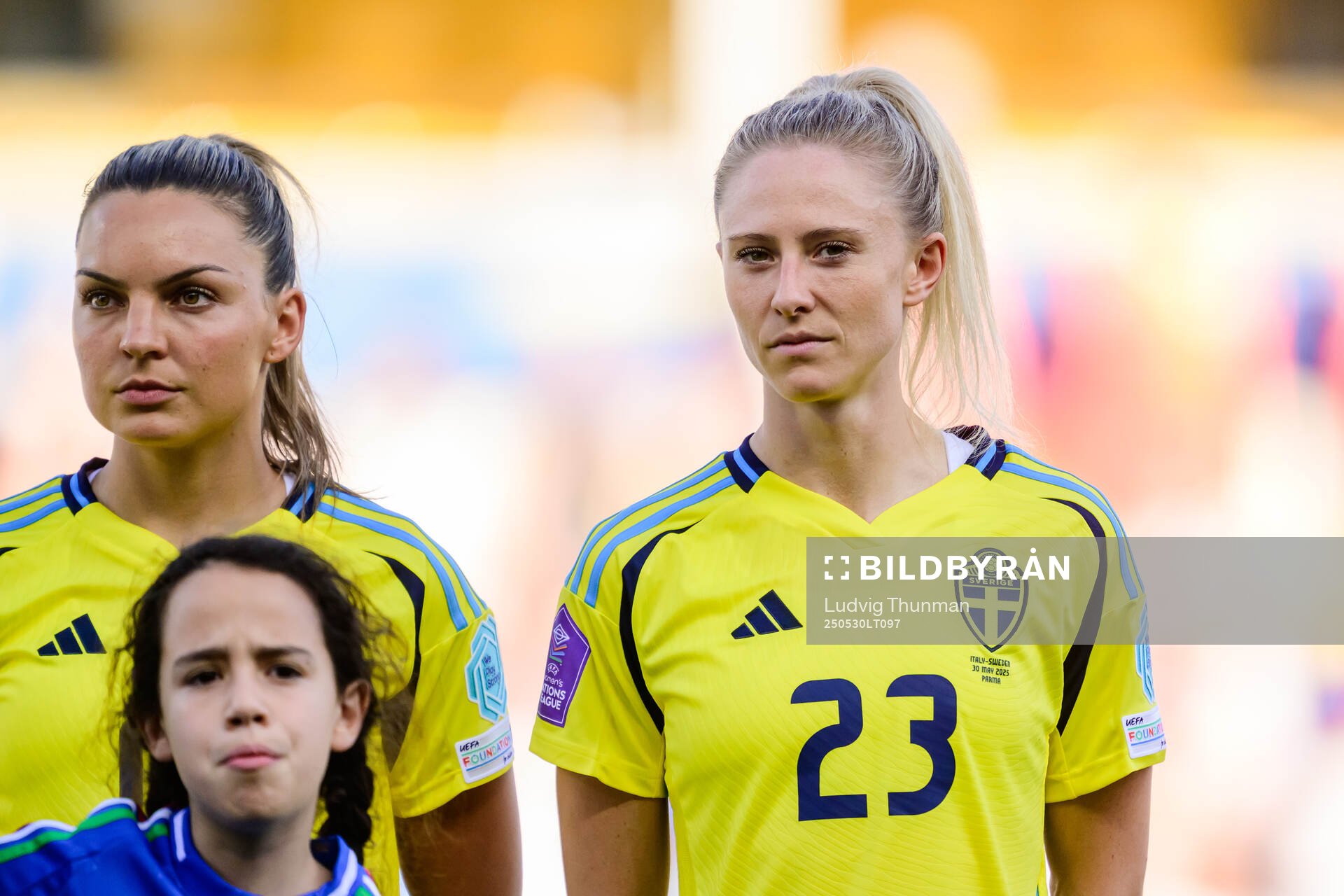 Johanna Rytting Kaneryd and Rebecka Blomqvist of Sweden ahead of the Women's Nations League football match between Italy and Sweden on May 30, 2025 in Parma.