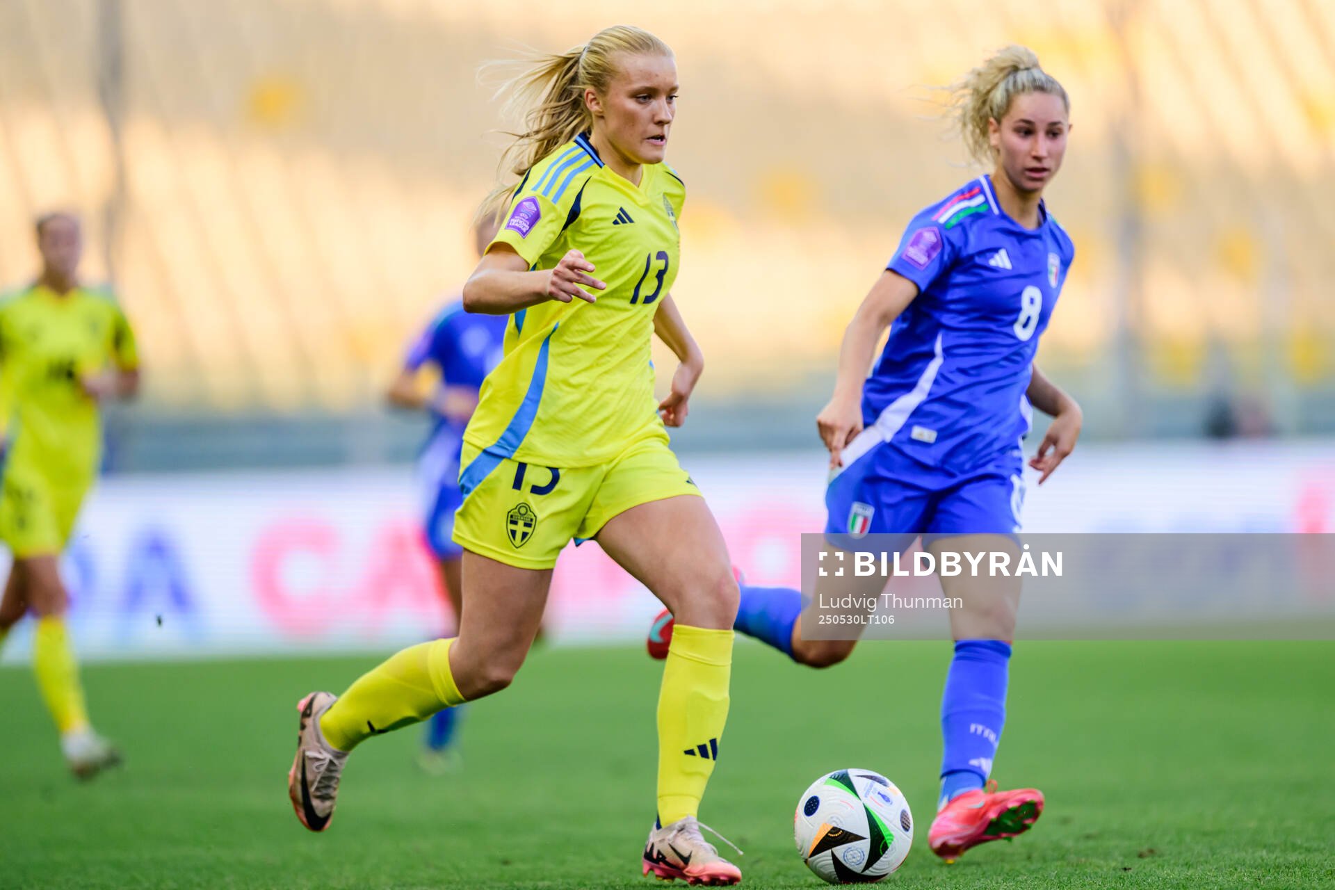 Smilla Holmberg of Sweden and Emma Severini of Italy