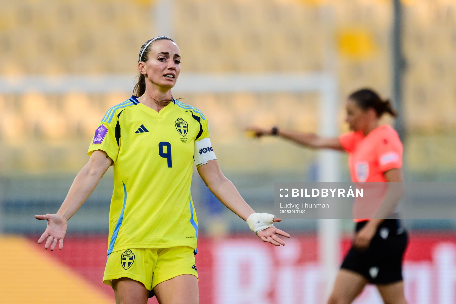 Kosovare Asllani of Sweden reacts