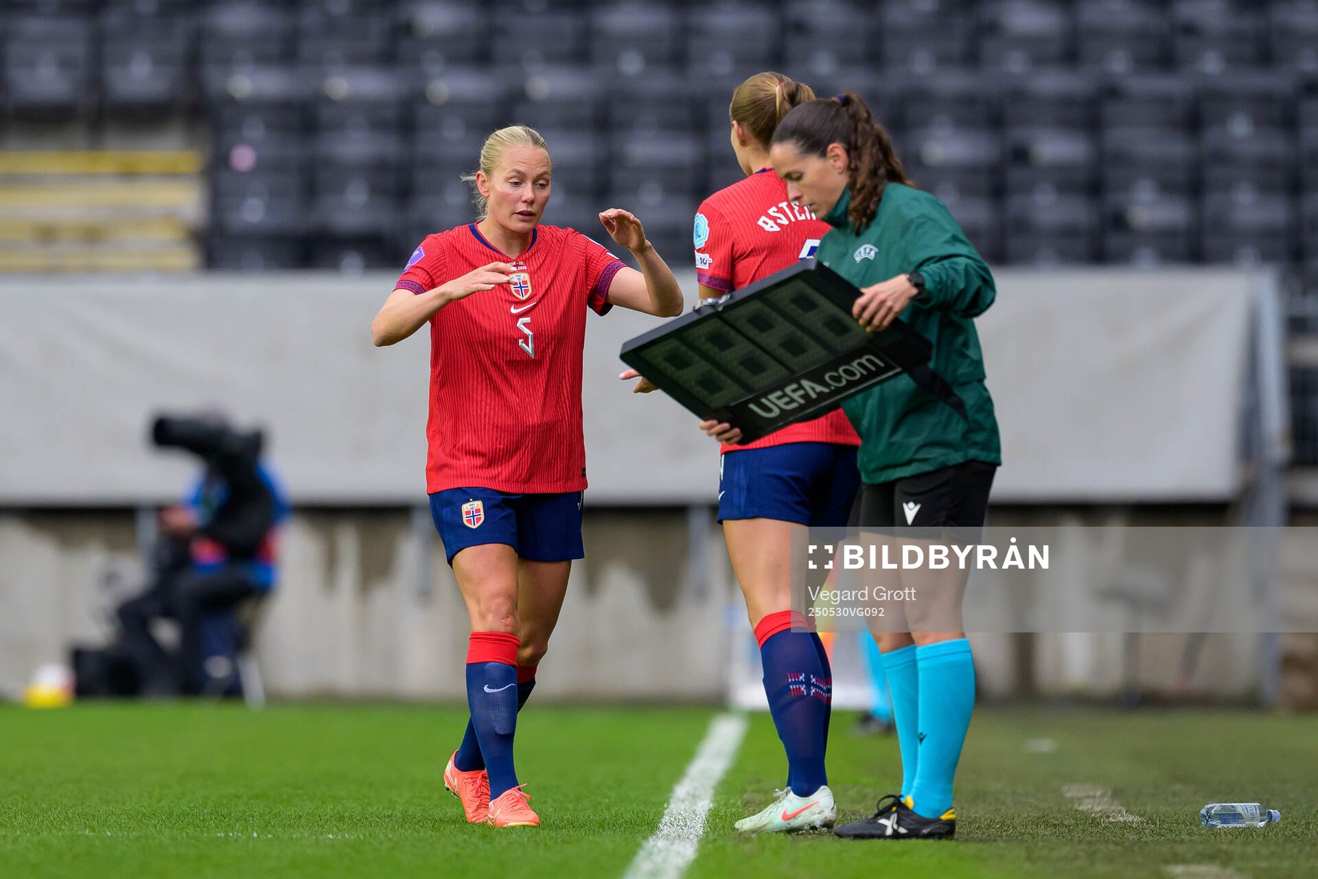 Guro Bergsvand and Marthine Østenstad of Norway during the UEFA Women’s Nations League football match between Norway and Iceland on May 30, 2025 in Trondheim.