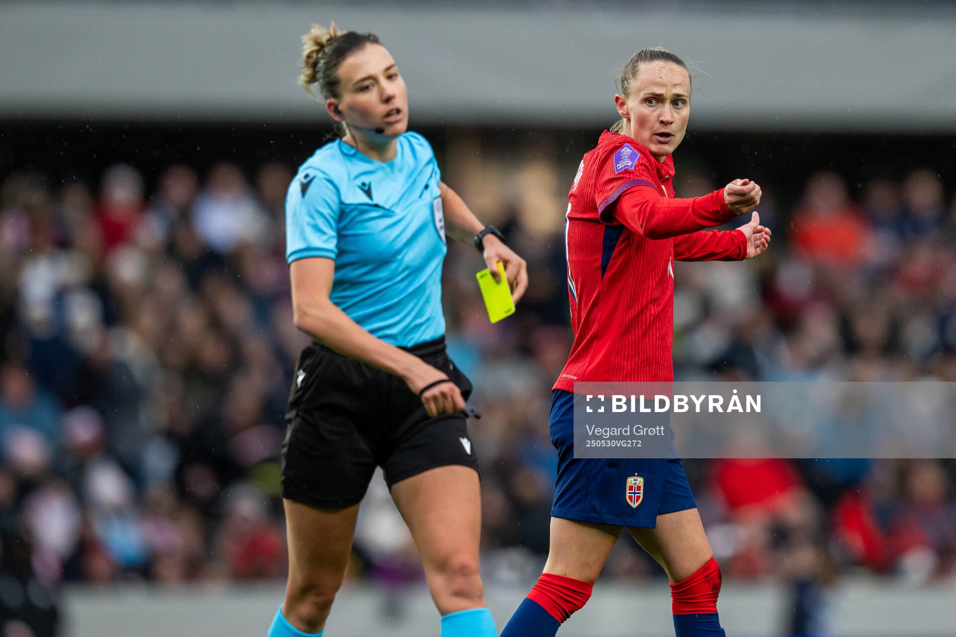 Caroline Graham Hansen of Norway receives a yellow card from referee Olatz Rivera Olmedo during the UEFA Women’s Nations League football match between Norway and Iceland on May 30, 2025 in Trondheim.