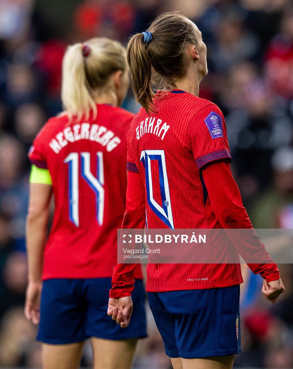 Ada Hegerberg and Caroline Graham Hansen of Norway during the UEFA Women’s Nations League football match between Norway and Iceland on May 30, 2025 in Trondheim.