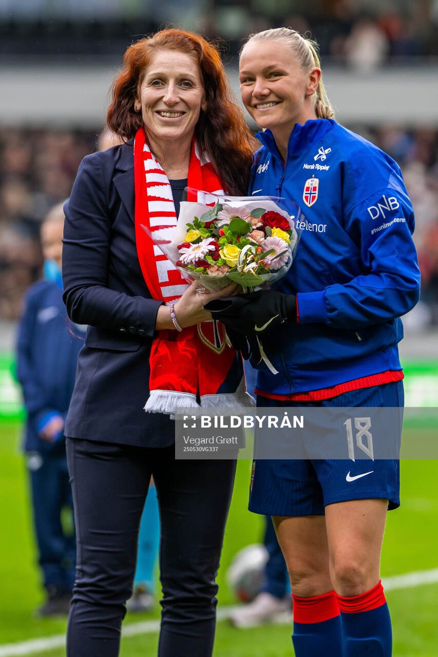 Lise Klaveness, president of the Norwegian Football Association (NFF), and Frida Maanum of Norway ahead of the UEFA Women’s Nations League football match between Norway and Iceland on May 30, 2025 in Trondheim.