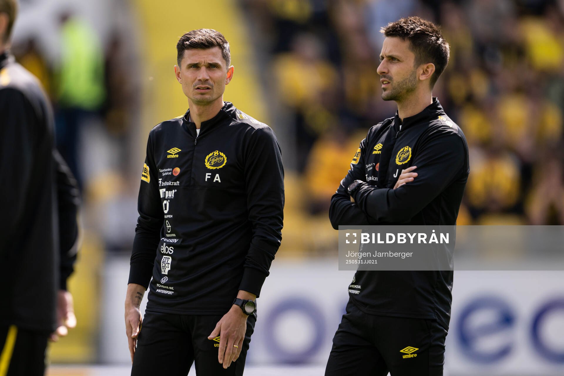Elfsborgs assisterande tränare Fredrik Ahlstrand och assisterande tränare Javier Agenjo Duran inför fotbollsmatchen i Allsvenskan mellan Elfsborg och Hammarby den 31 maj 2025 i Borås.