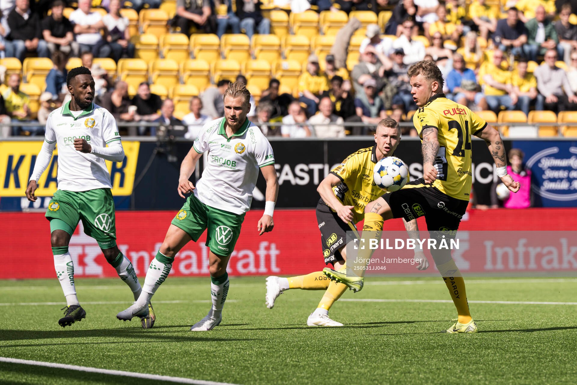 Elfsborgs Frederik Ihler under fotbollsmatchen i Allsvenskan mellan Elfsborg och Hammarby den 31 maj 2025 i Borås. 
