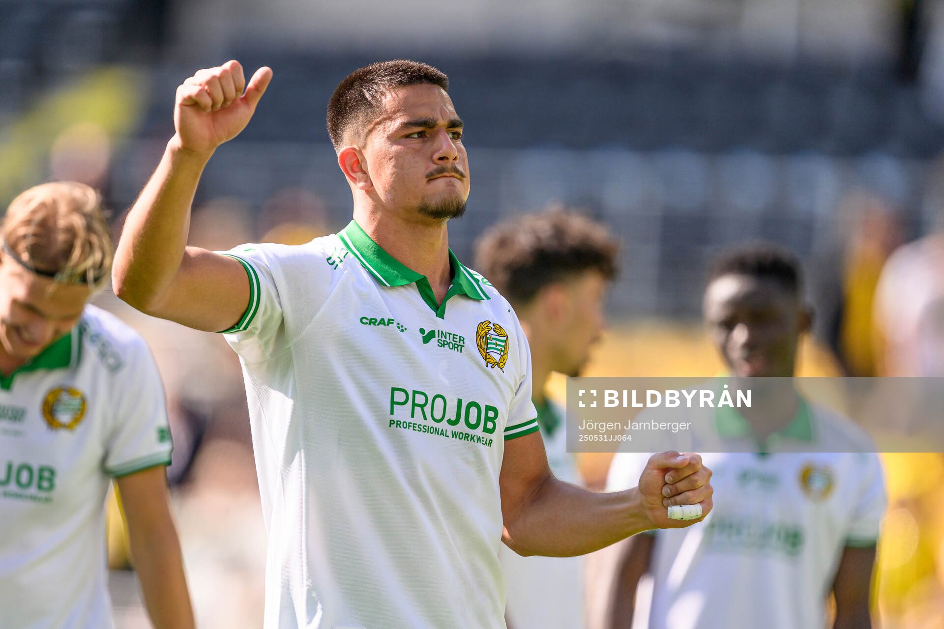 Hammarbys Jusef Erabi jublar efter fotbollsmatchen i Allsvenskan mellan Elfsborg och Hammarby den 31 maj 2025 i Borås. 