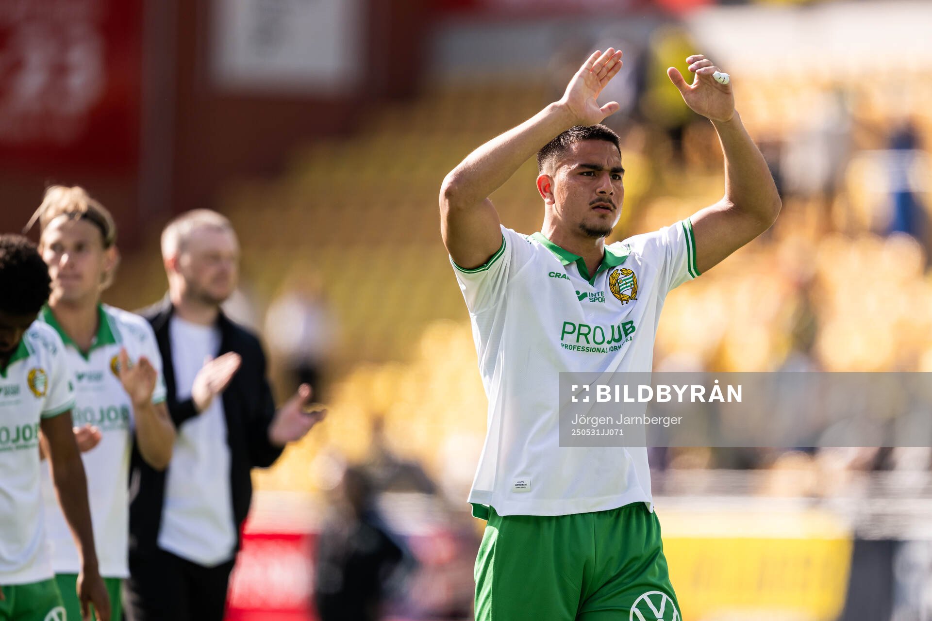 Hammarbys Jusef Erabi jublar efter fotbollsmatchen i Allsvenskan mellan Elfsborg och Hammarby den 31 maj 2025 i Borås. 