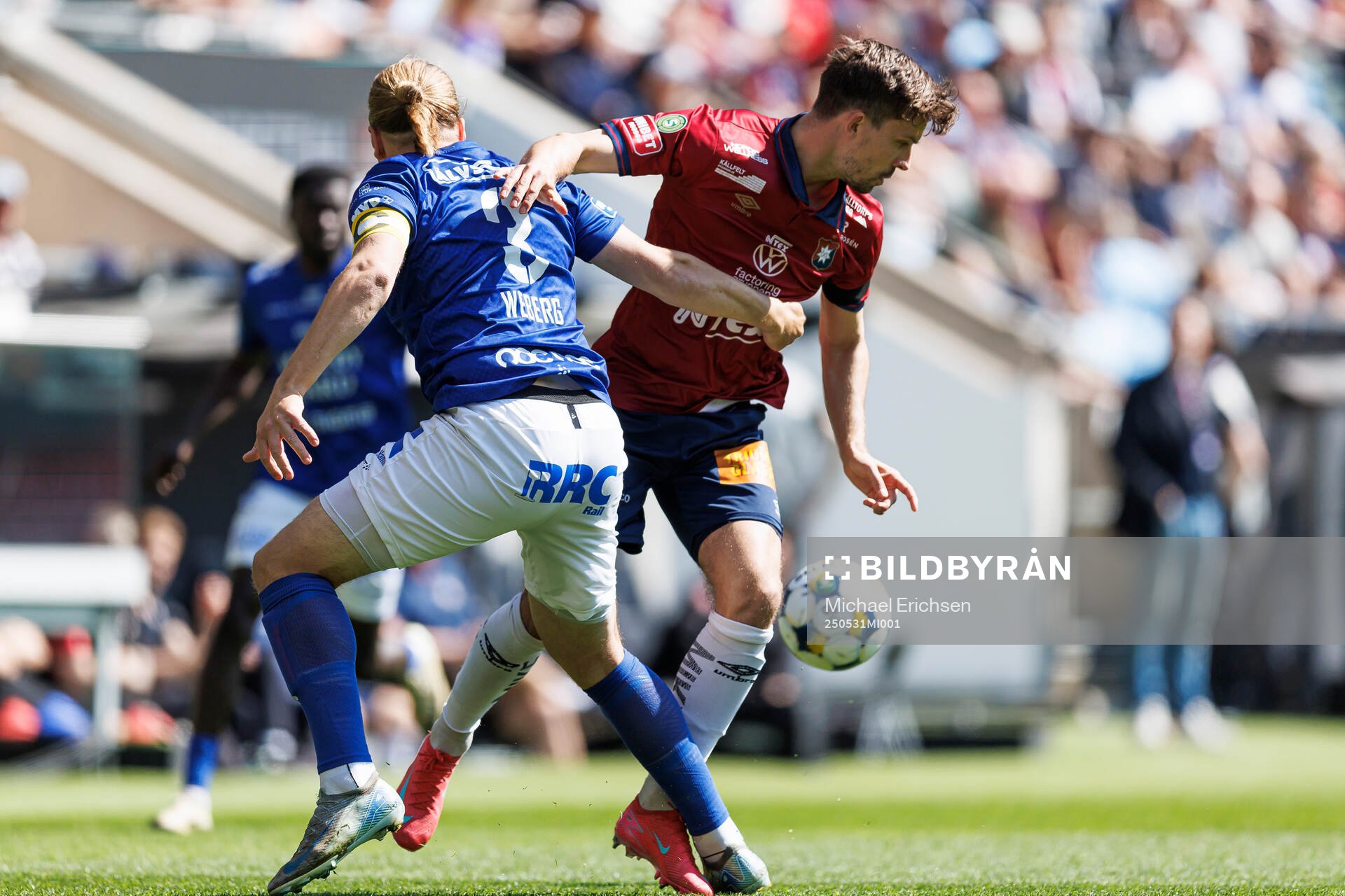 Trelleborgs Charlie Weberg och Örgrytes Daniel Paulson under fotbollsmatchen i Superettan mellan Örgryte och Trelleborg den 31 maj 2025 i Göteborg.